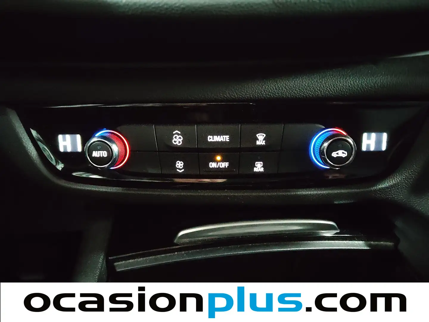 Foto Opel Insignia Opel Insignia Sports Tourer 1.6 CDTI D Innovation (136 CV)