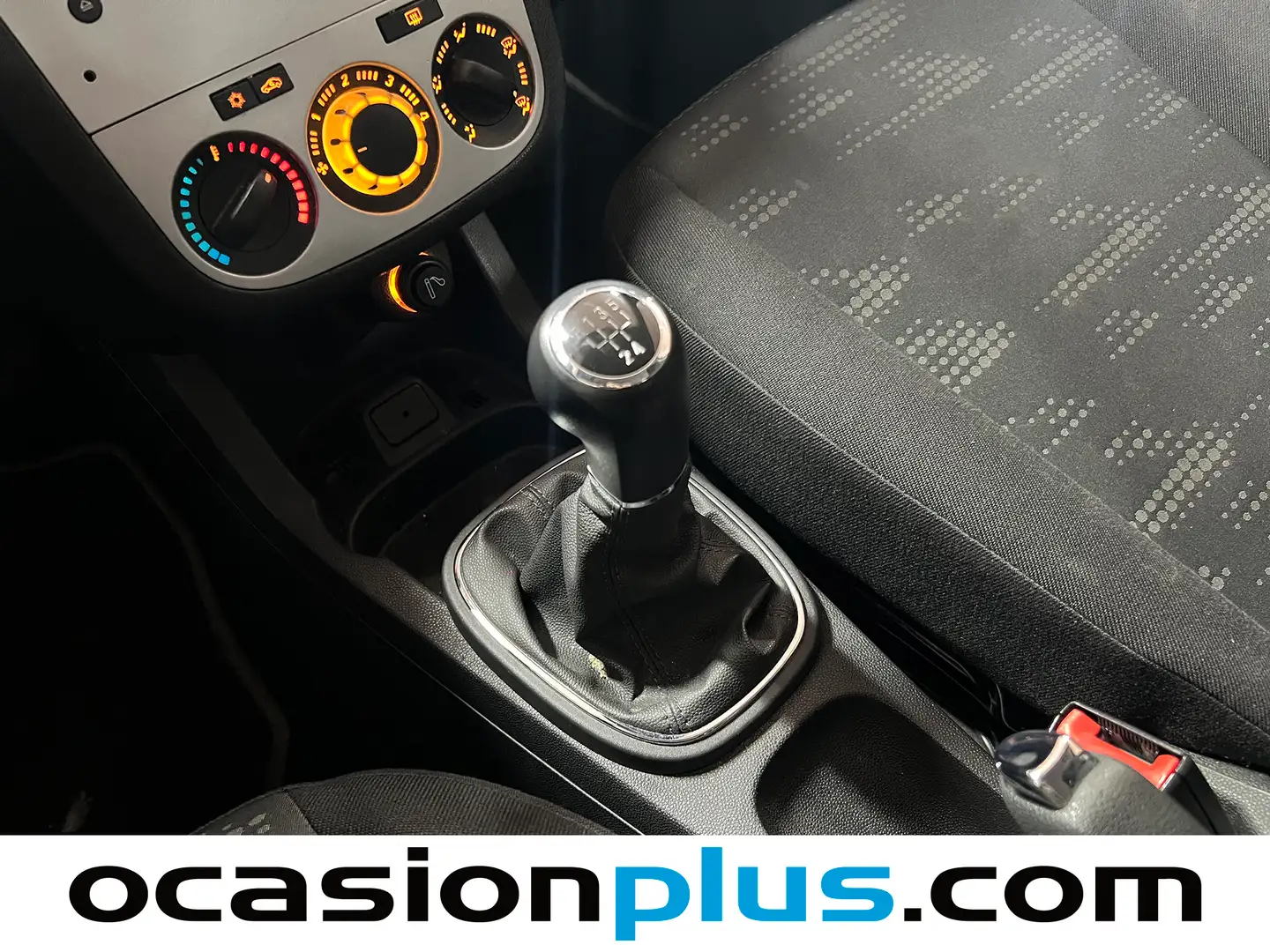 Foto Opel Corsa Opel Corsa 1.2 C`Mon (85 CV)