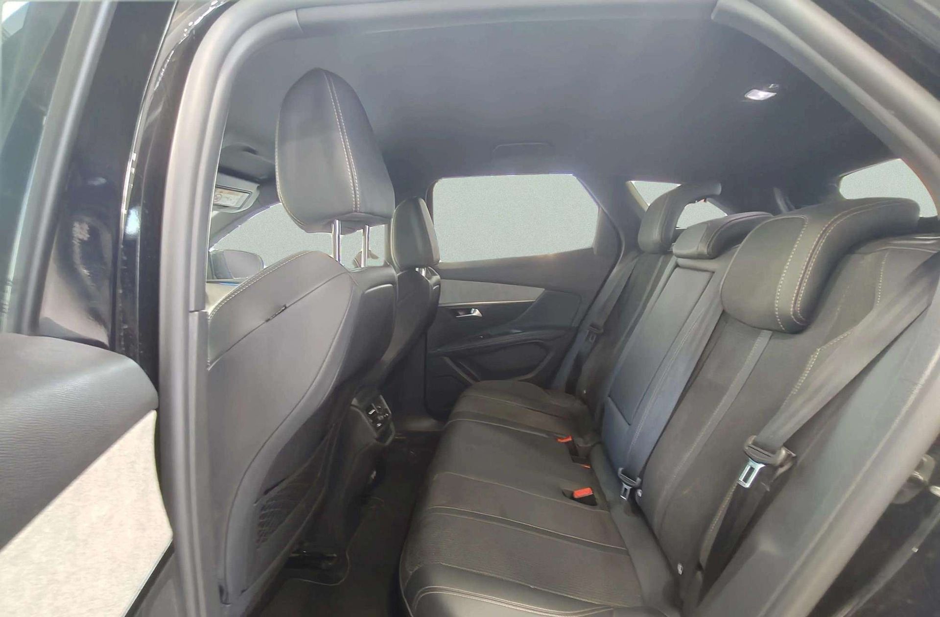 Peugeot 3008 BlueHDi 130 GT EAT8 - foto 14