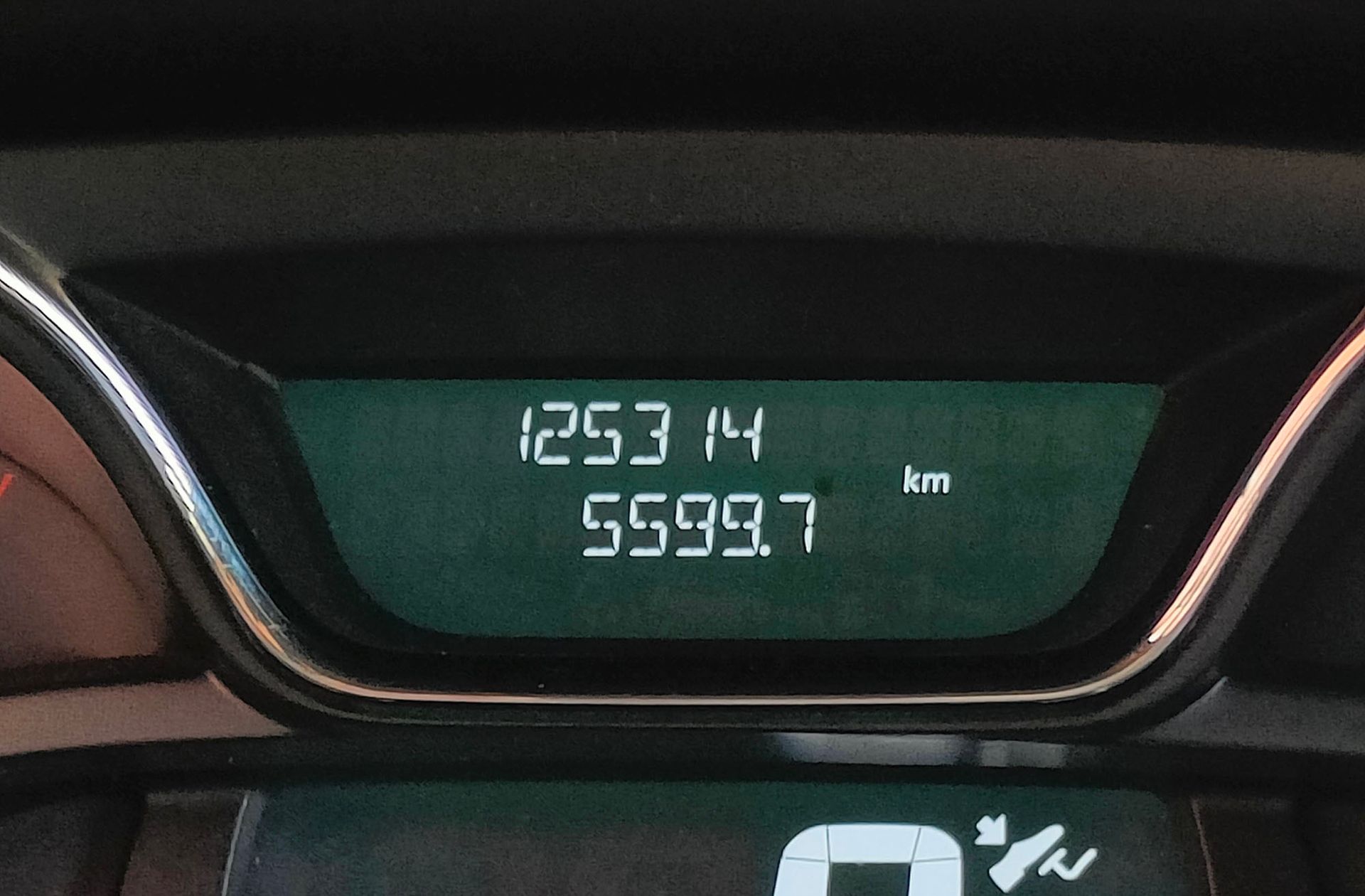 Renault Captur 1.5 dCi Energy Xmod EDC - foto 11