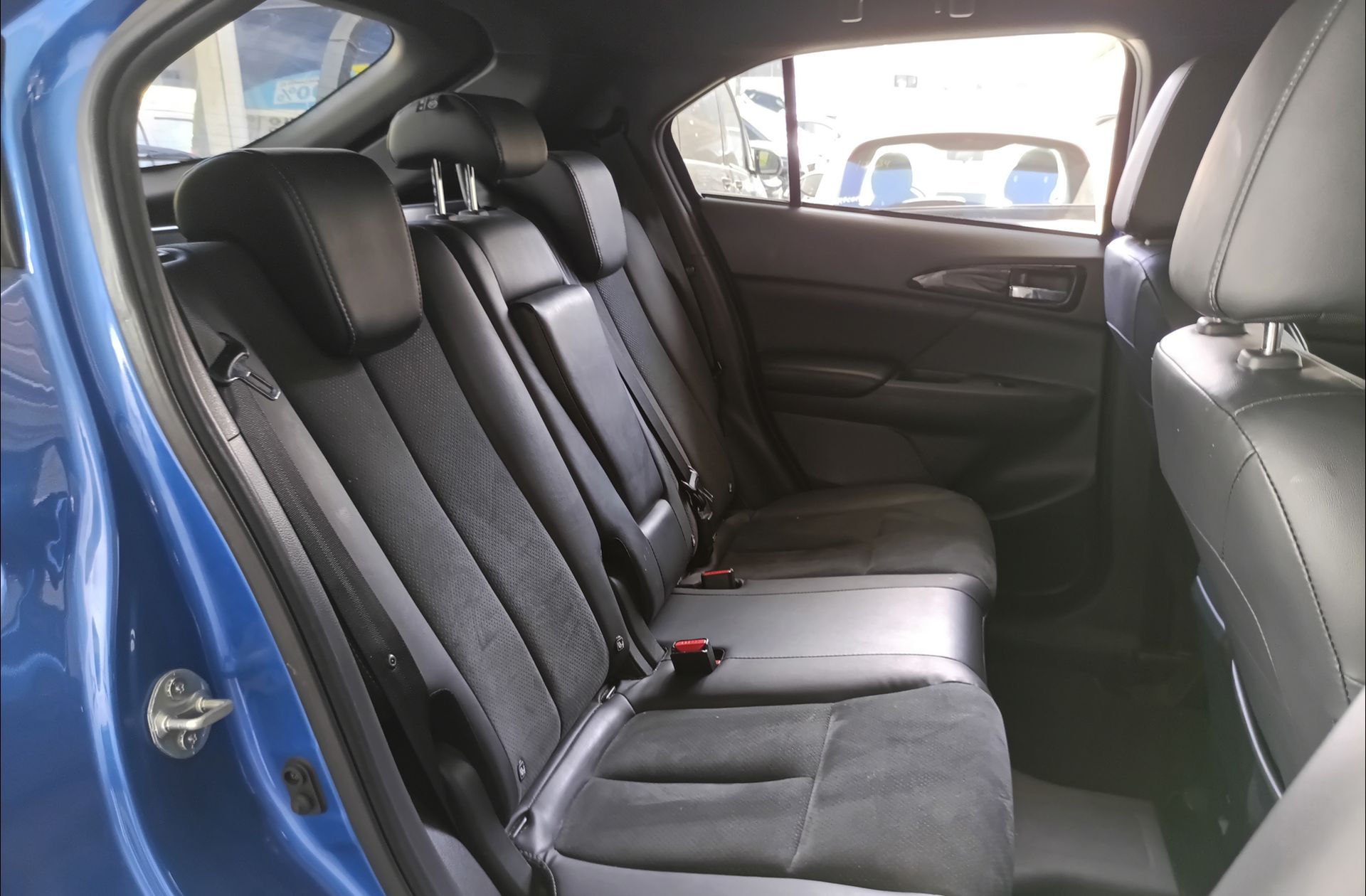 Mitsubishi Eclipse Cross 2.4 PHEV Kaiteki 4WD - foto 16