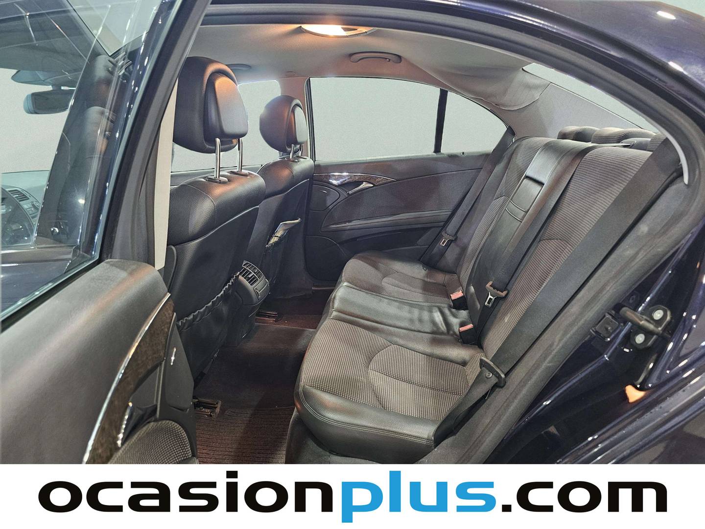 Foto asientos traseros Mercedes Clase E Mercedes Clase E E220 CDI Elegance (150 CV)