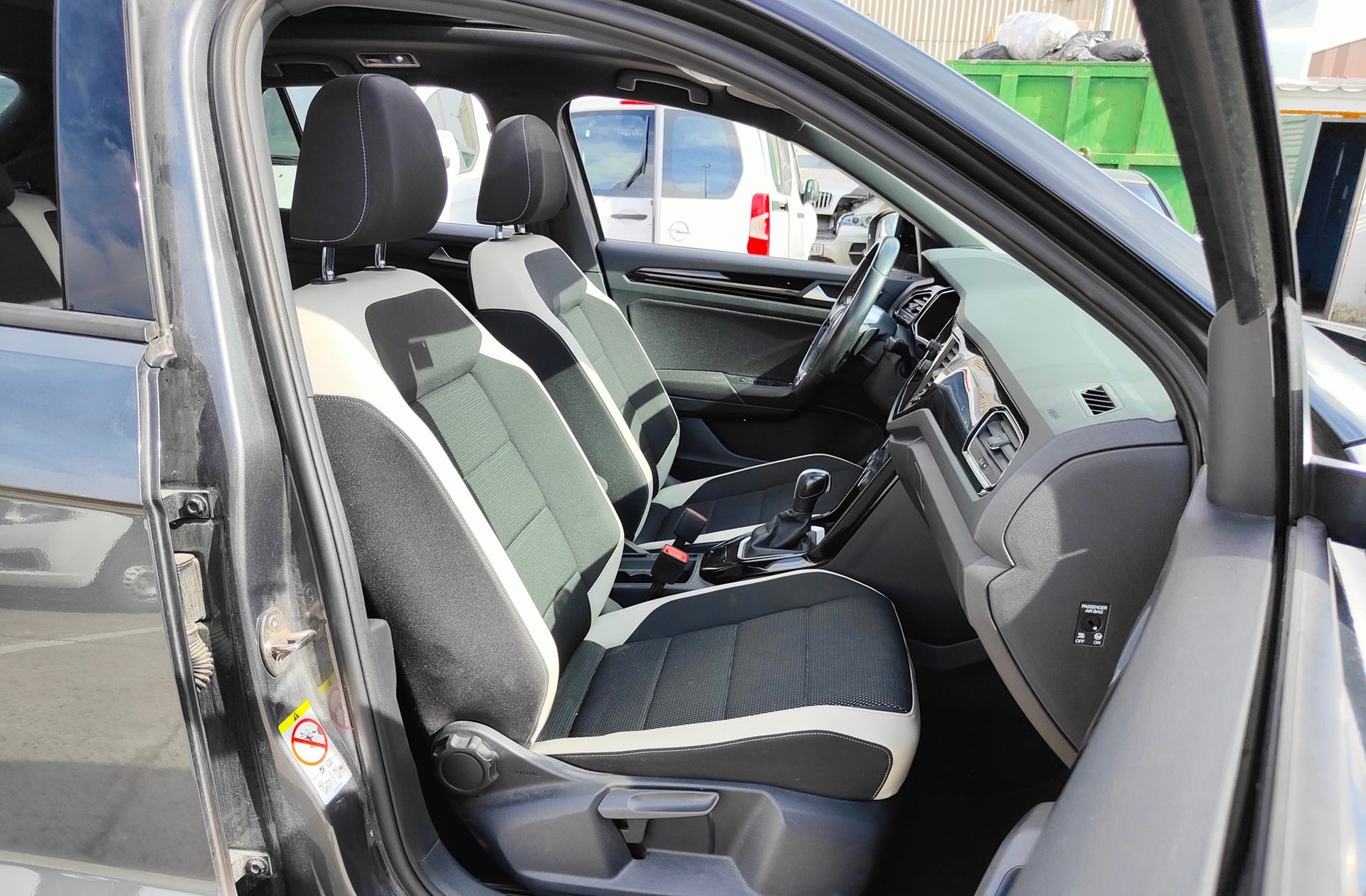Volkswagen T-Roc Sport 1.5 TSI DSG - foto 19