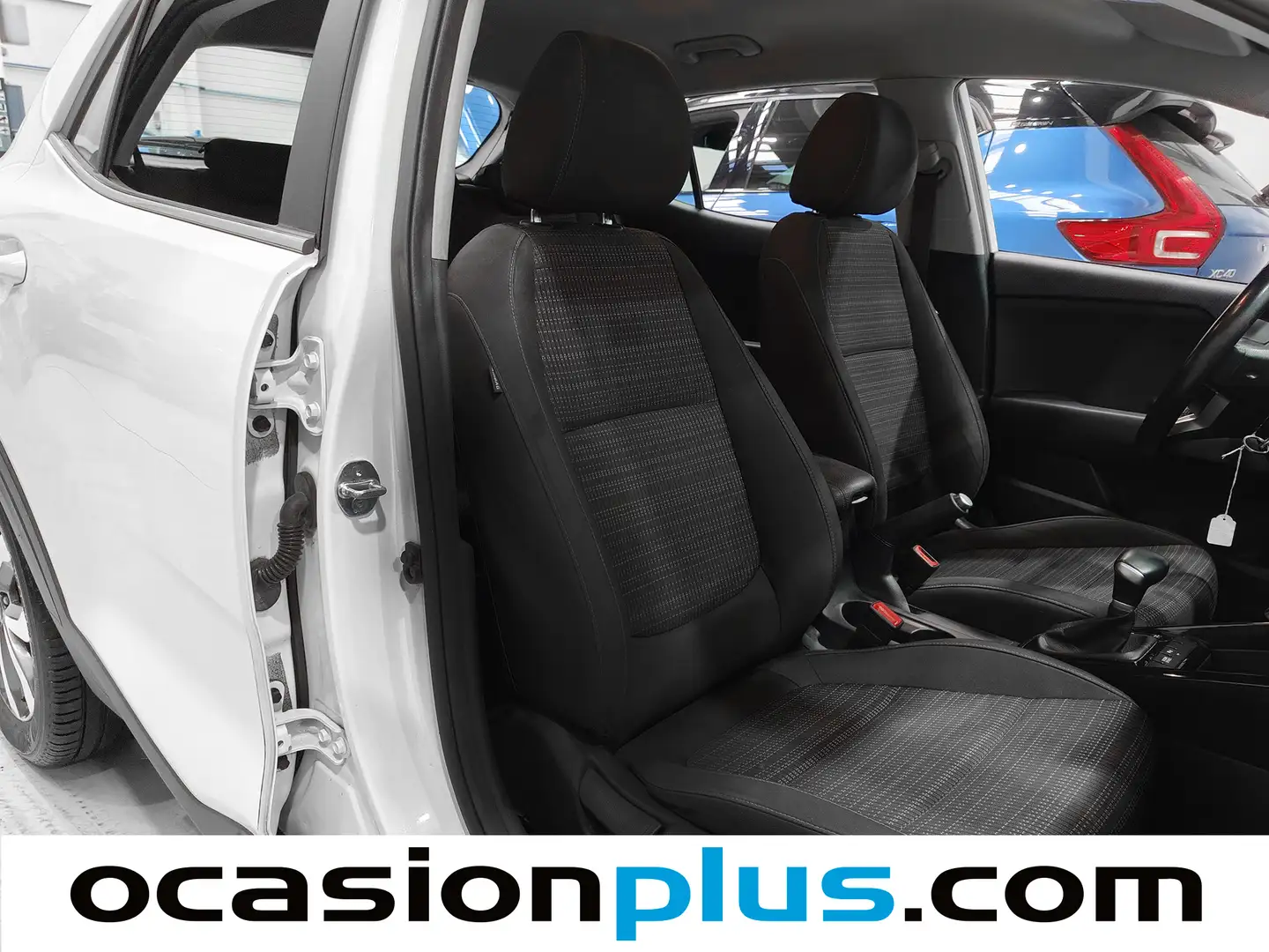 Foto KIA Stonic Kia Stonic 1.0 T-GDi MHEV Drive DCT (120 CV)