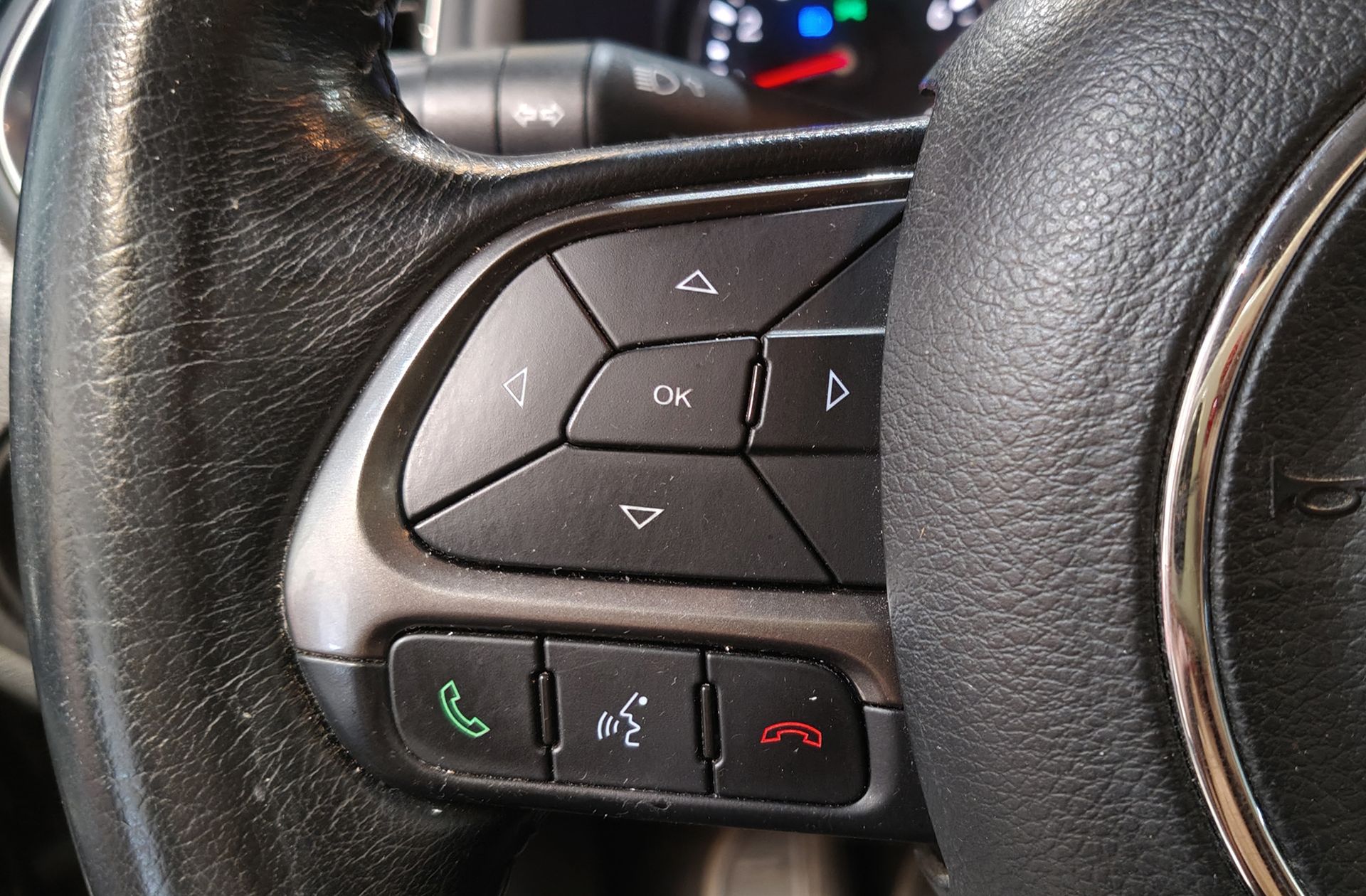 Jeep Renegade 1.3G Limited 4x2 Ddct - foto 24