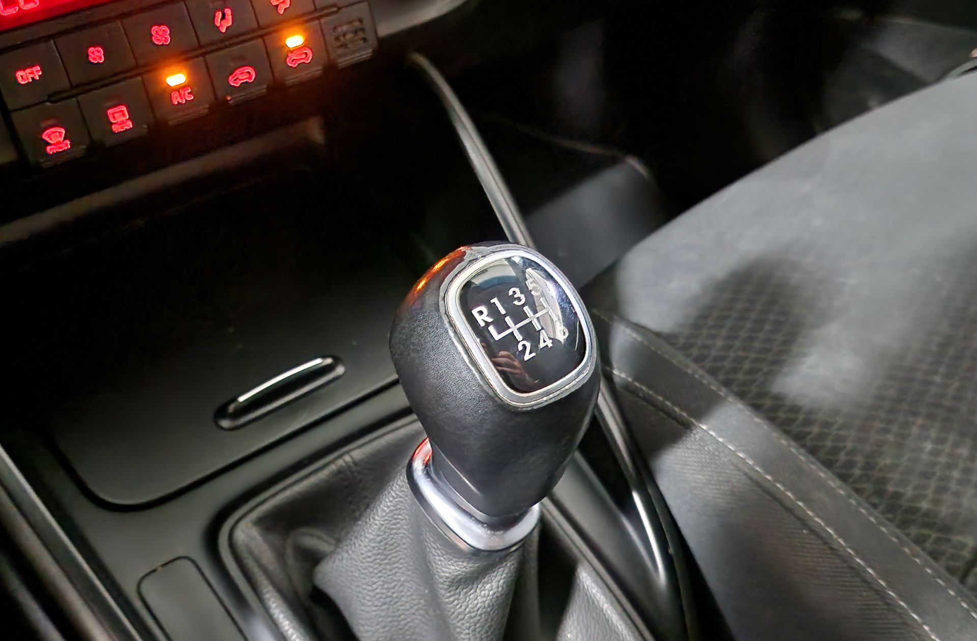 Kia Carens 1.7 CRDi VGT Concept Eco-Dynamics 7 plazas - foto 5