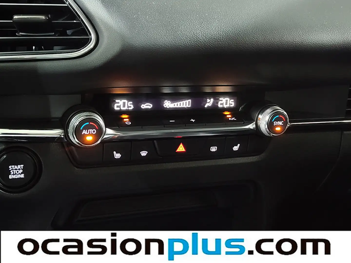 Foto Mazda CX-30 Mazda CX-30 e-SKYACTIV-X Homura 2WD AT (186 CV)