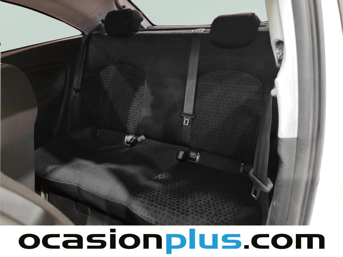 Foto asientos traseros Opel Corsa Opel Corsa 1.4 Expression (90 CV)