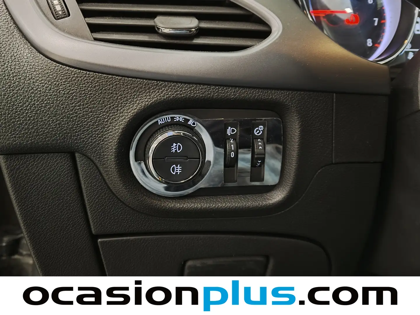 Foto Opel Astra Opel Astra 1.4 Turbo S&S Selective (125 CV)