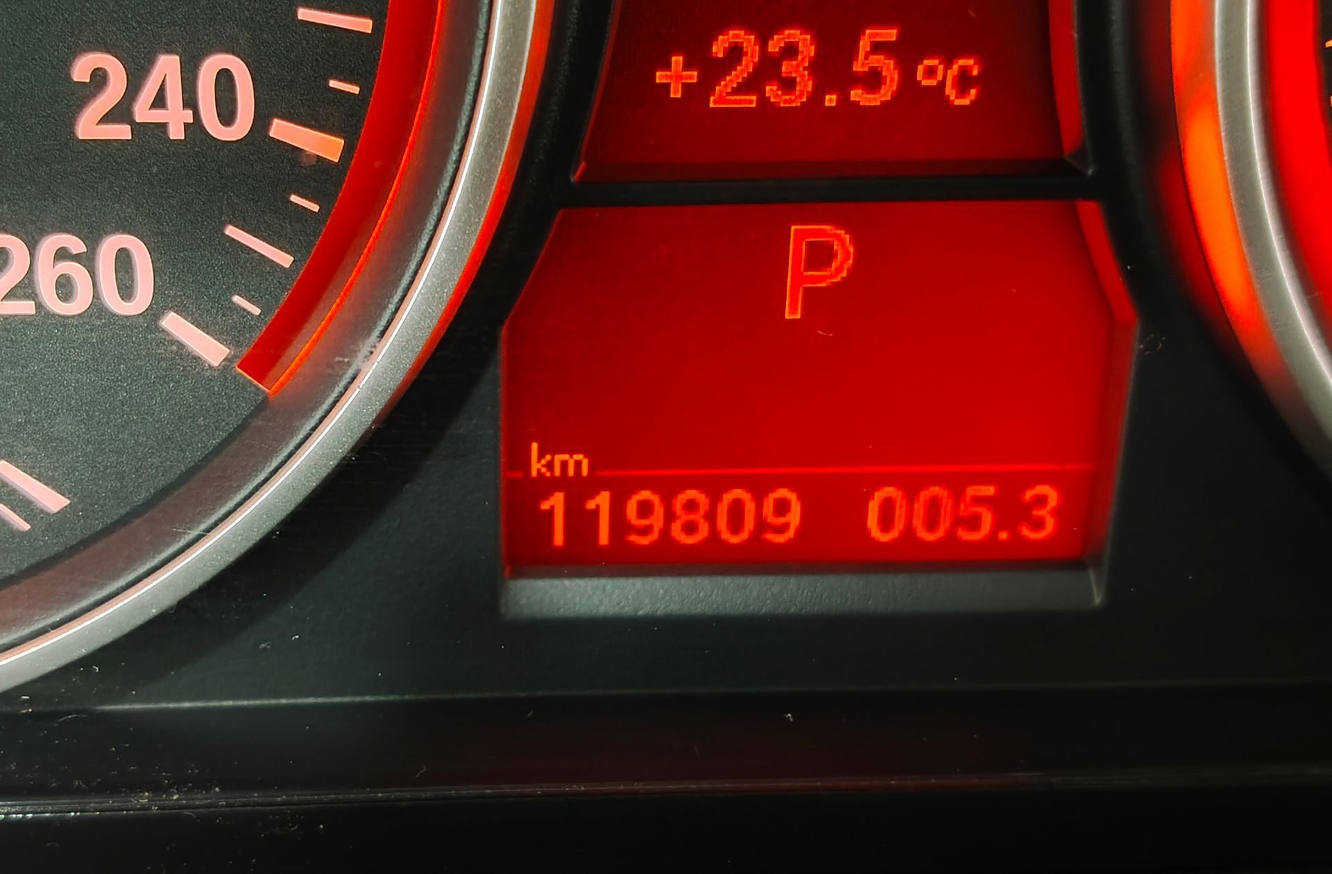 BMW X1 sDrive18d - foto 11
