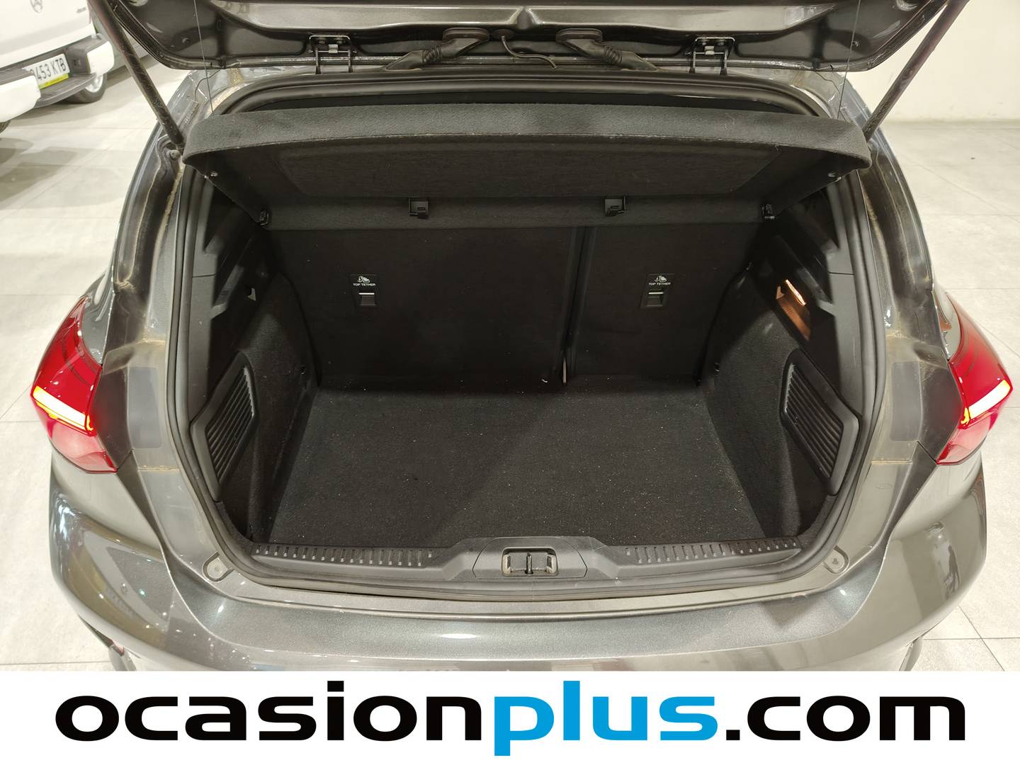 Fotos maletero Ford Focus Ford Focus 1.0 Ecoboost MHEV ST-Line (125 CV)