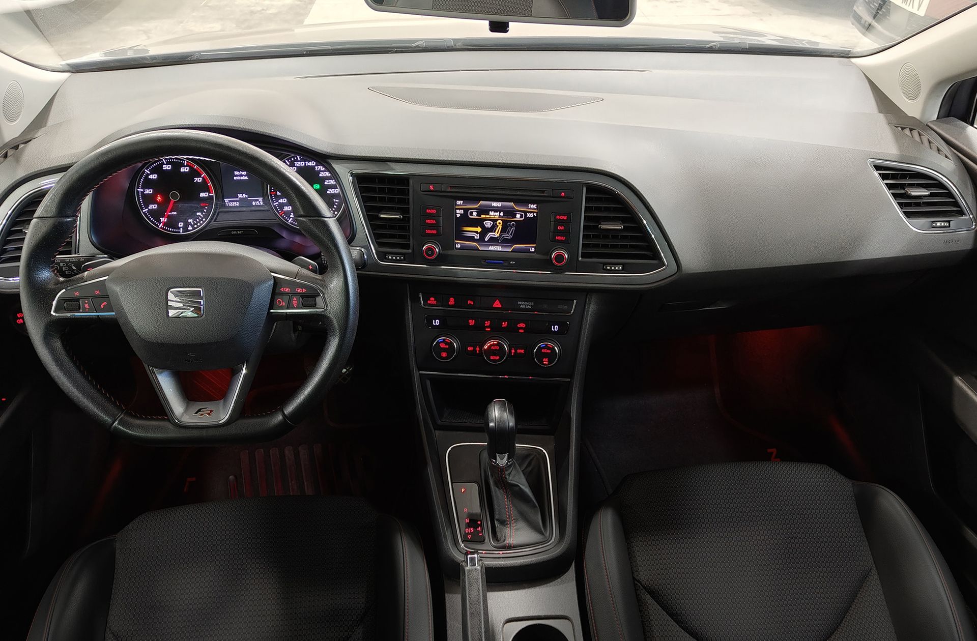 SEAT León ST 1.4 TSI ACT FR DSG7 - foto 6