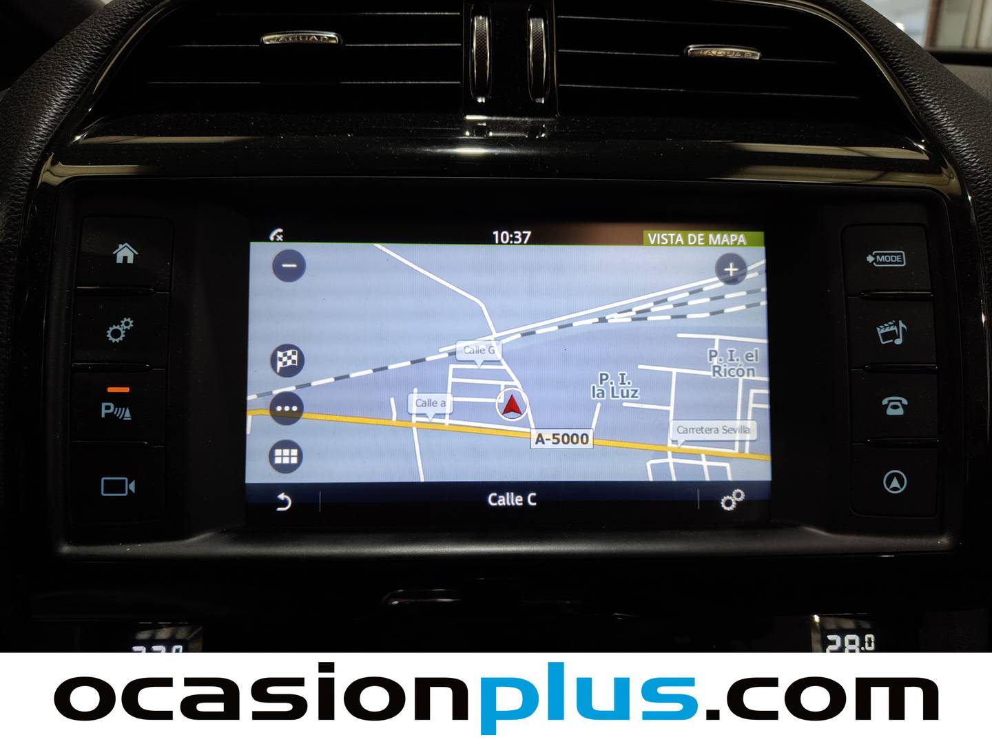 Foto Jaguar F-Pace Jaguar F-PACE 2.0L i4D Pure AWD (180 CV)