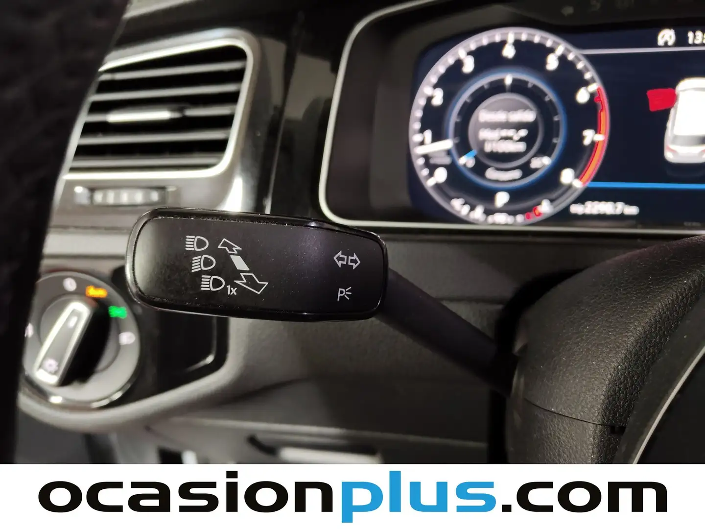 Foto Volkswagen Golf Volkswagen Golf Variant Variant Sport 1.5 TSI EVO (150 CV) DSG Pack R-LINE