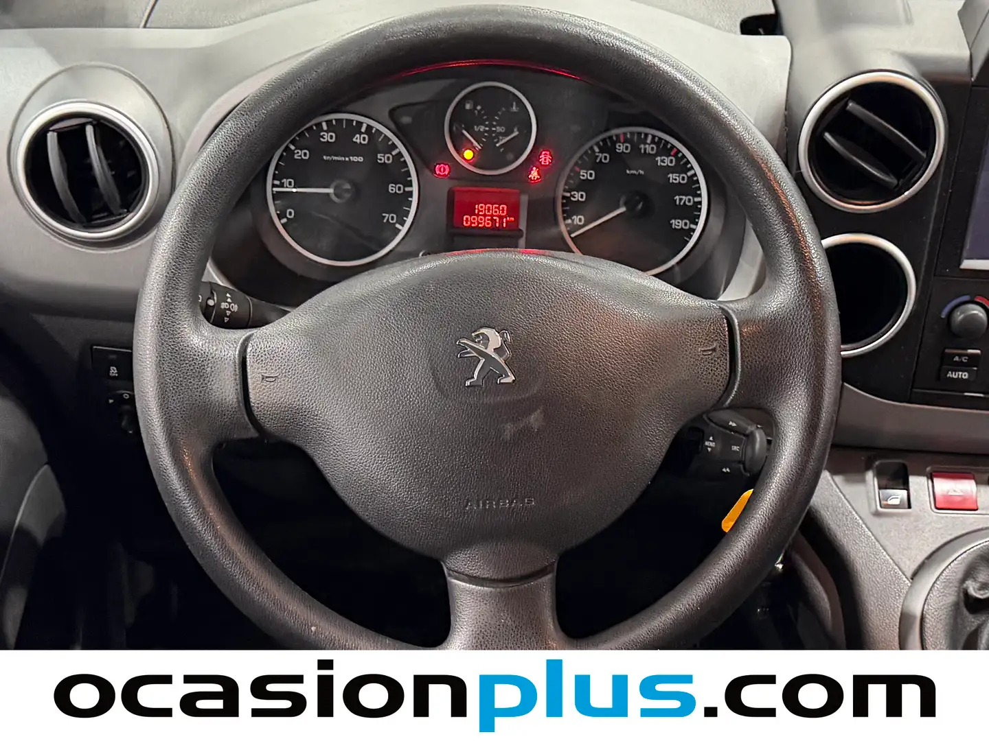 Foto Peugeot Partner Peugeot Partner Tepee BlueHDi 100 Outdoor (100 CV)