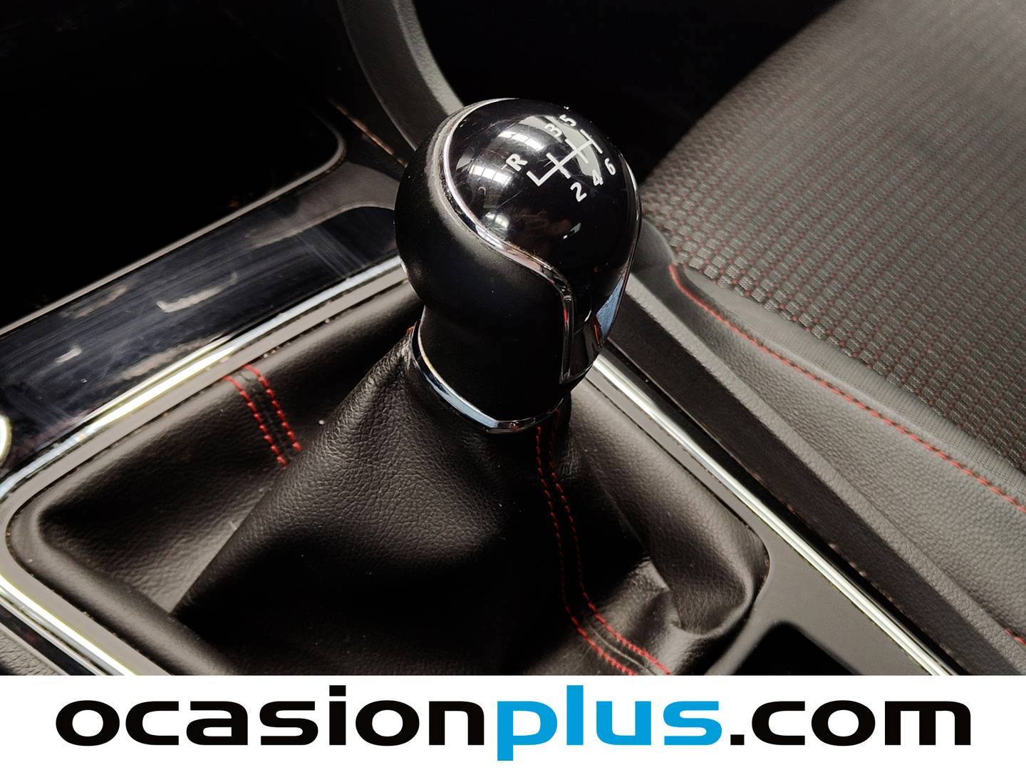Seat León Seat León 1.5 TSI S&S FR Black Edition (150 CV) de segunda mano