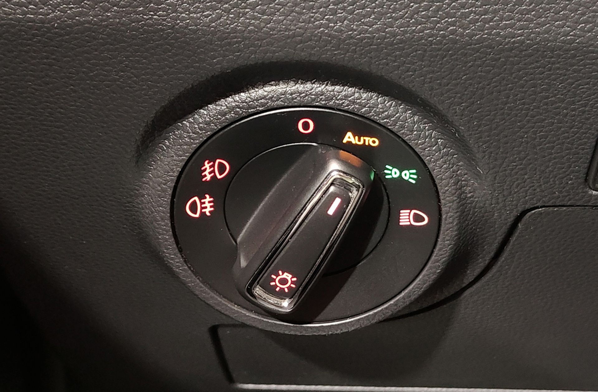 SEAT Arona 1.6 TDI Ecomotive Style - foto 23