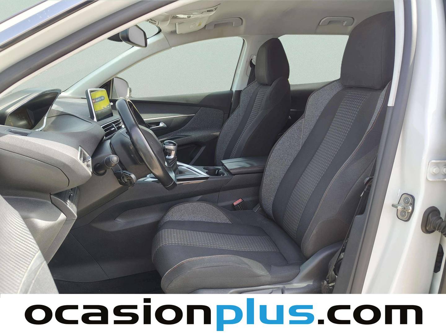 Foto asientos delanteros Peugeot 3008 Peugeot 3008 PureTech 130 S&S Active (130 CV)