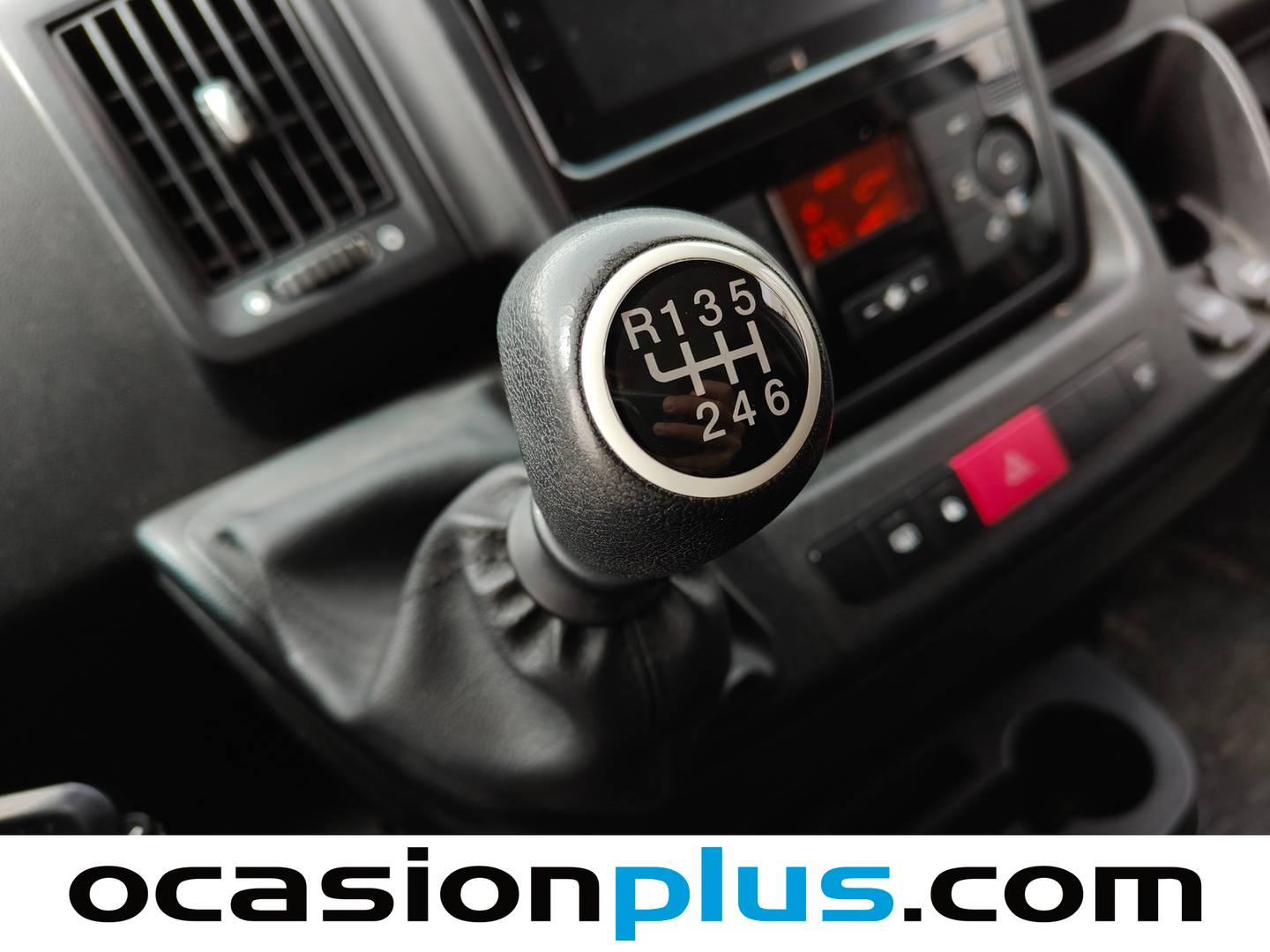 Peugeot Boxer Peugeot Boxer Furgon BlueHDi 140 S&S 335 L3H2 (140 CV) de segunda mano