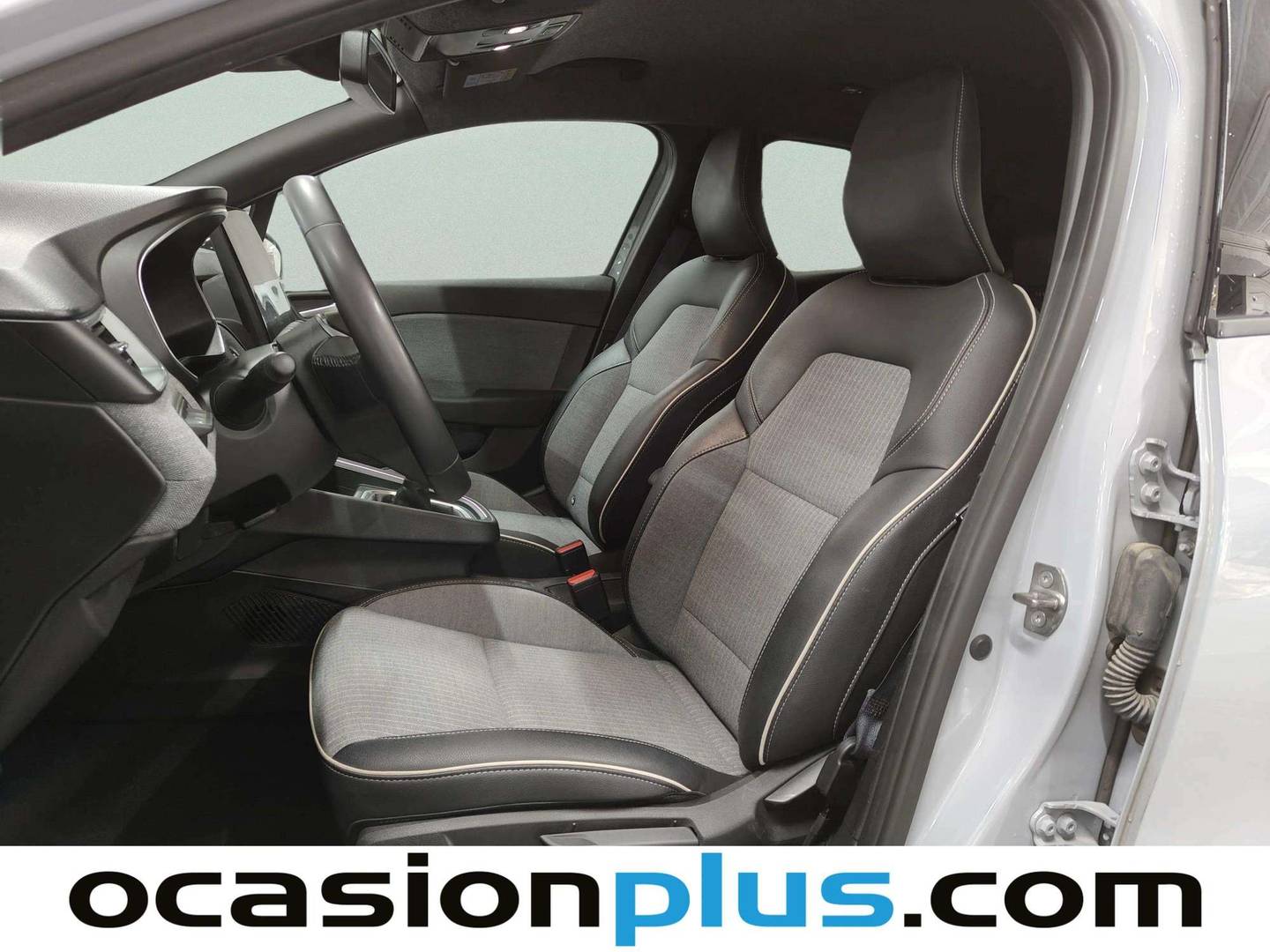 Foto asientos delanteros Renault Clio Renault Clio Techno TCe (90 CV)