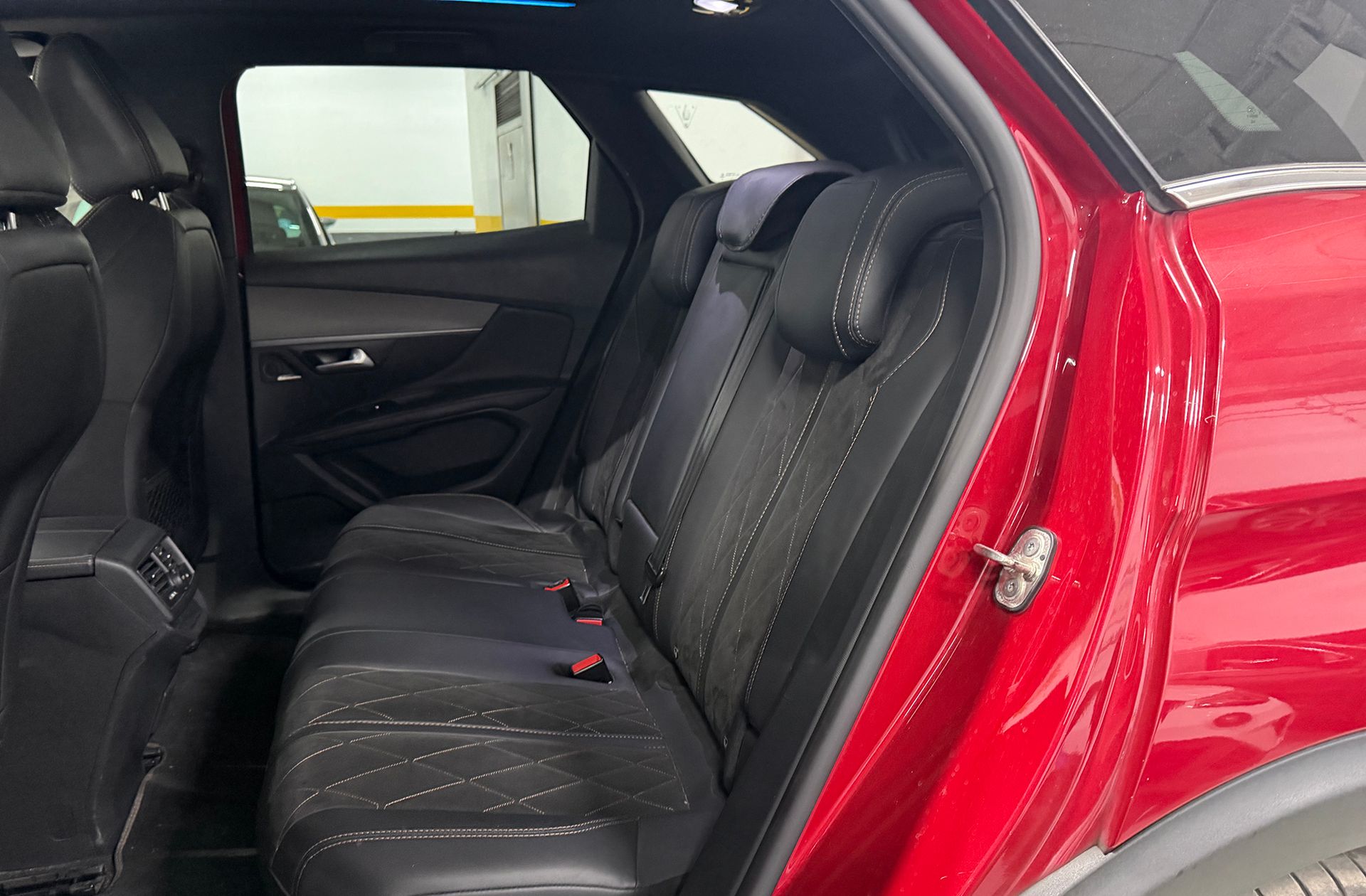 Peugeot 3008 BlueHDi 180 GT EAT6 - foto 13