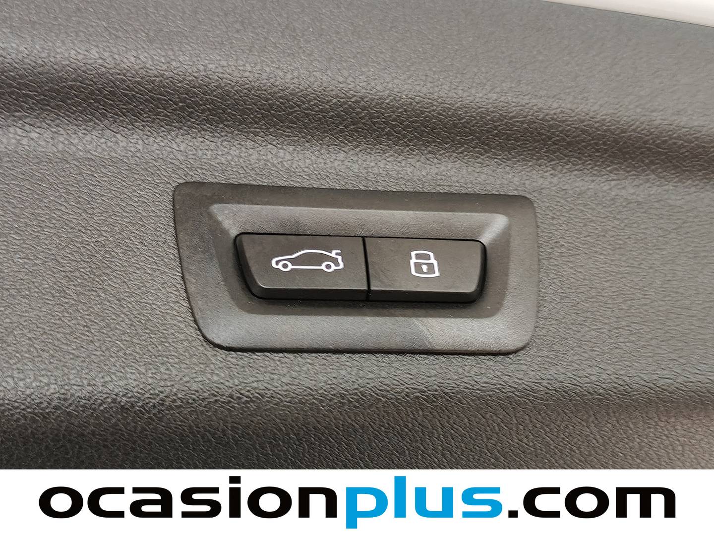 Foto BMW Serie 2 Active Tourer BMW Serie 2 225e xDrive Active Tourer (245 CV)  Pack M