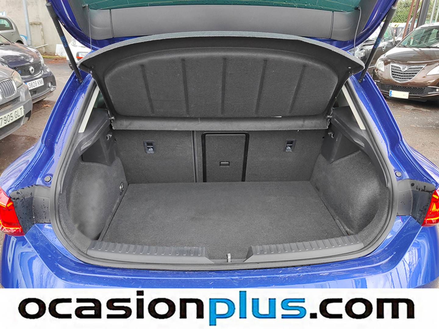 Fotos maletero Seat León Seat León 1.4 e-Hybrid DSG-6 S&S Xcellence Go L (204 CV)