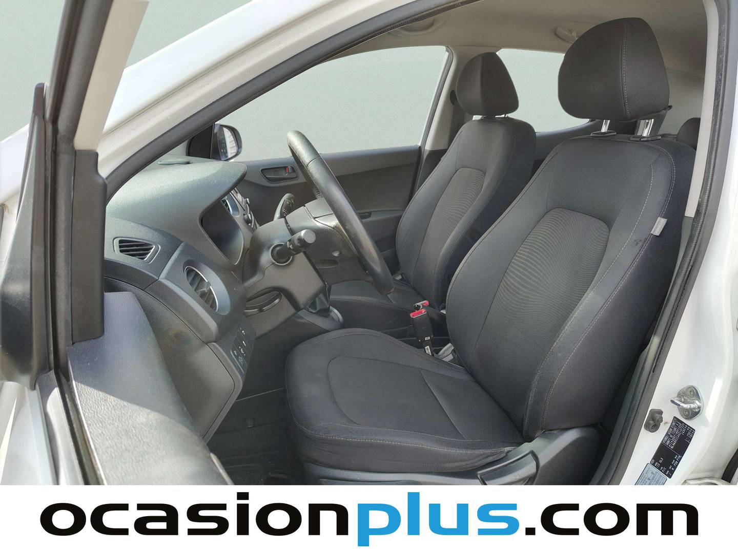 Foto Hyundai i10 Hyundai i10 1.2 Black Line (87 CV)