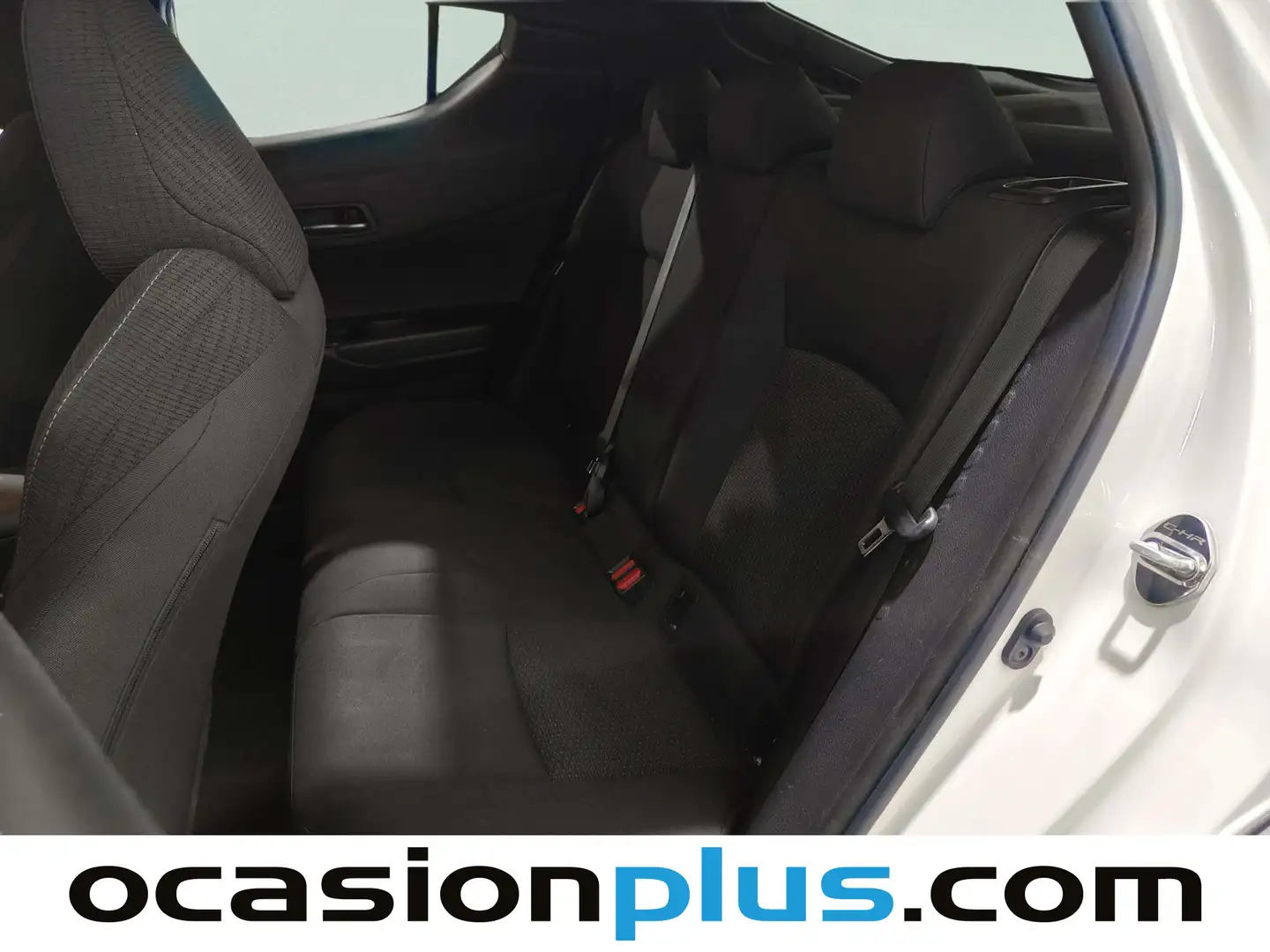 Foto Toyota C-HR Toyota C-HR 1.8 125H Advance (122 CV)