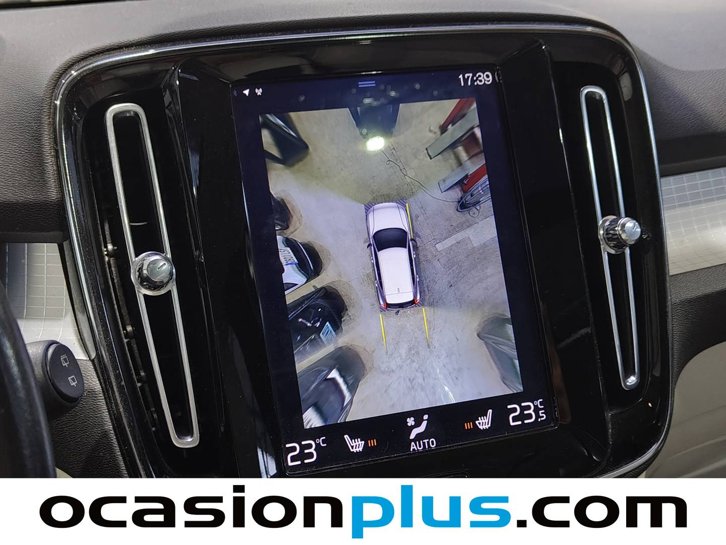 Foto Volvo XC40 Volvo XC40 D3 Momentum Auto (150 CV)