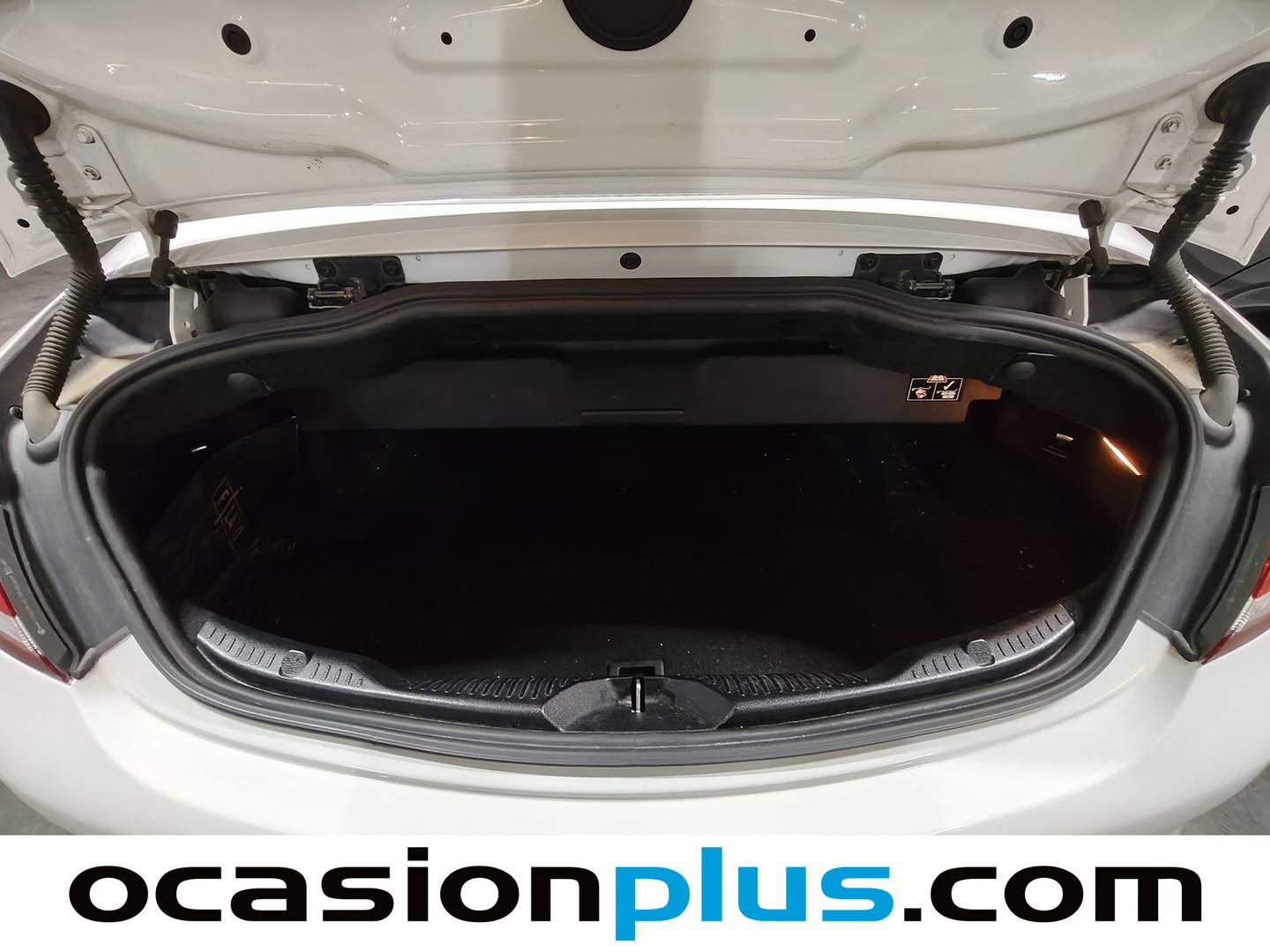 Fotos maletero Mercedes Clase C Mercedes Clase C Cabrio 250 d  (204 CV) Pack AMG