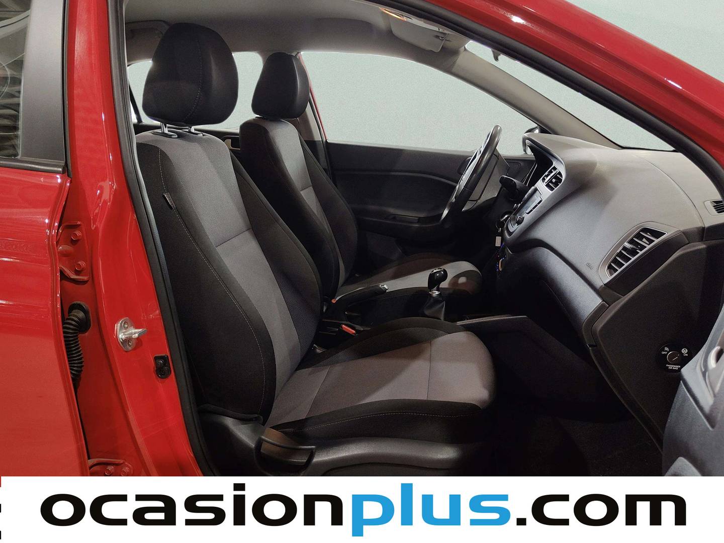 Hyundai i20 Hyundai i20 1.2 MPI Essence LE (84 CV) gasolina