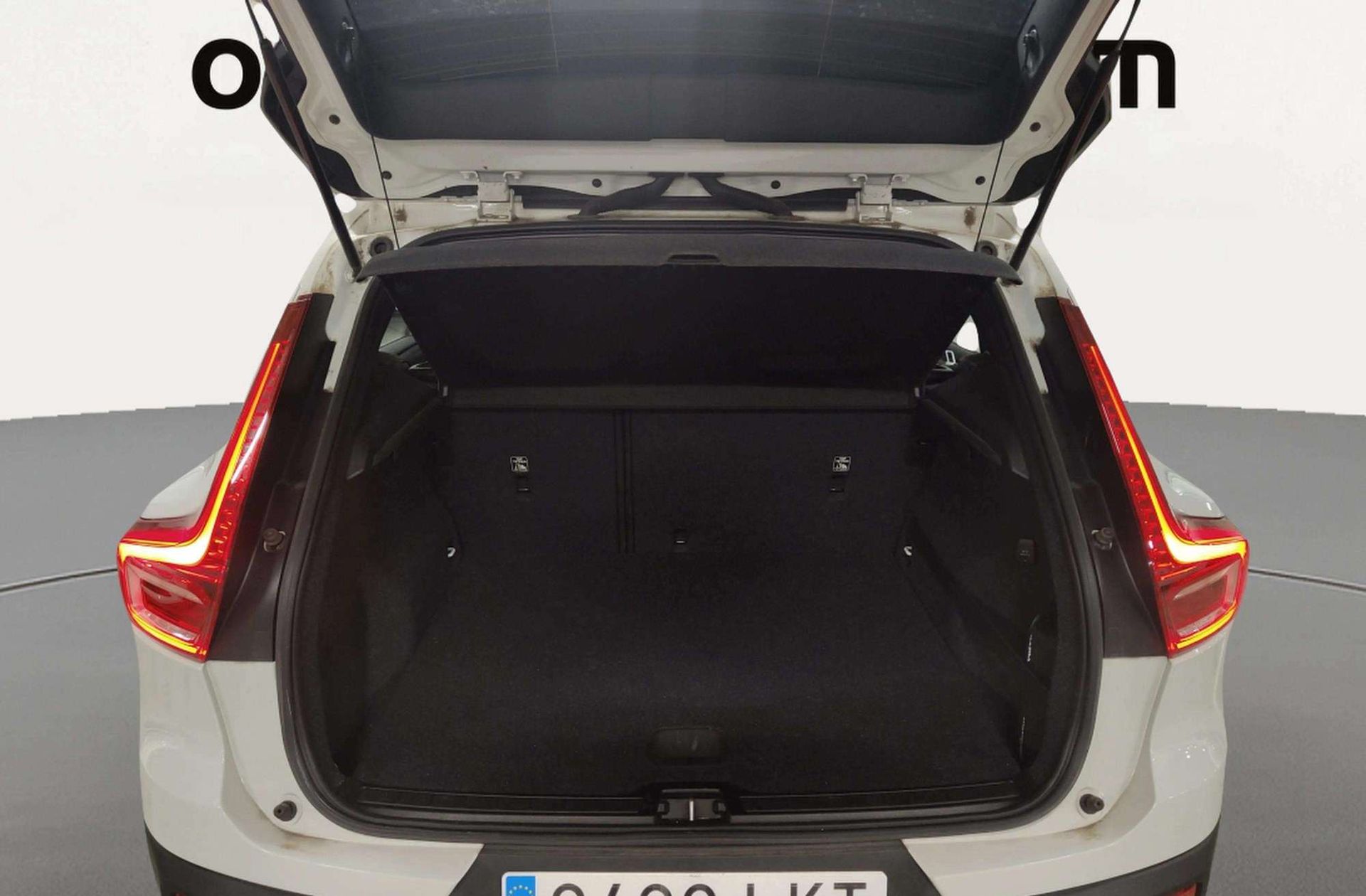 Volvo XC40 T2 Momentum Core - foto 16