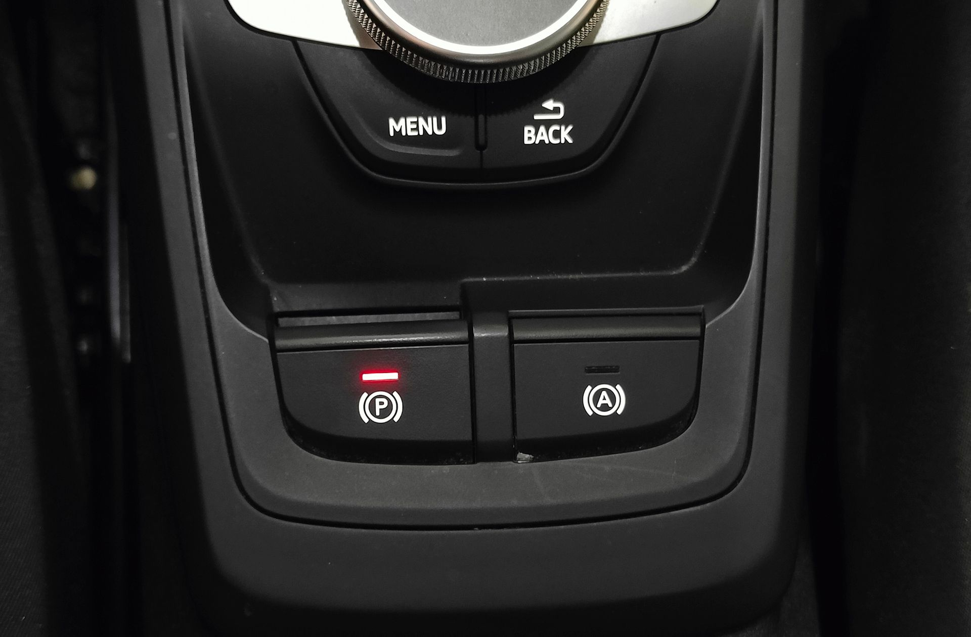 Audi Q2 Advanced 30 TDI - foto 34