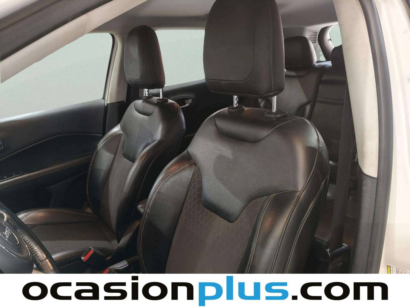 Extras y acabados del Jeep Compass Jeep Compass 2.0 Multijet Longitude 4x4 AD Auto (140 CV)