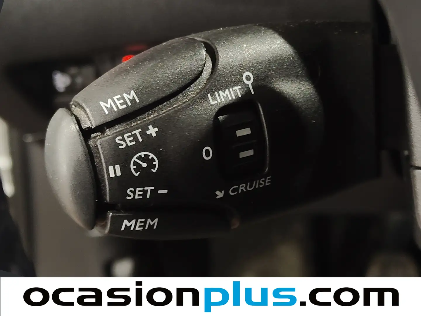 Foto Peugeot 2008 Peugeot 2008 PureTech 130 S&S Allure  (130 CV)