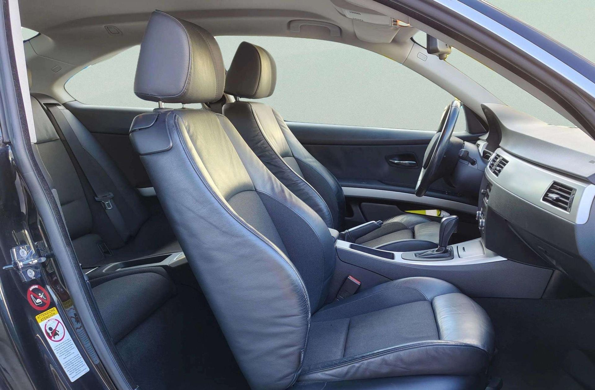 BMW Serie 3 325i Coupe - foto 15