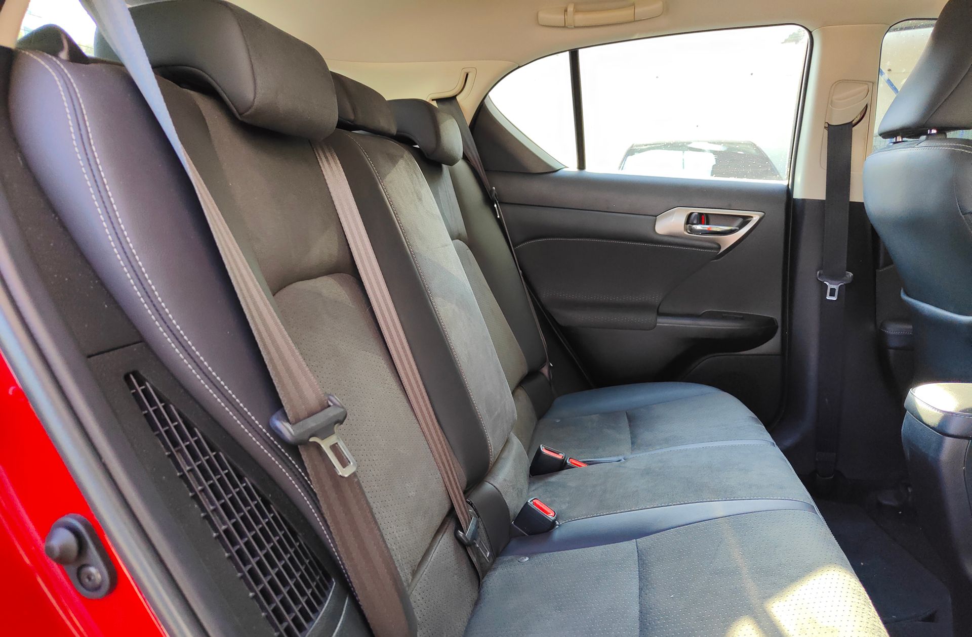 Lexus CT 200h Executive - foto 16