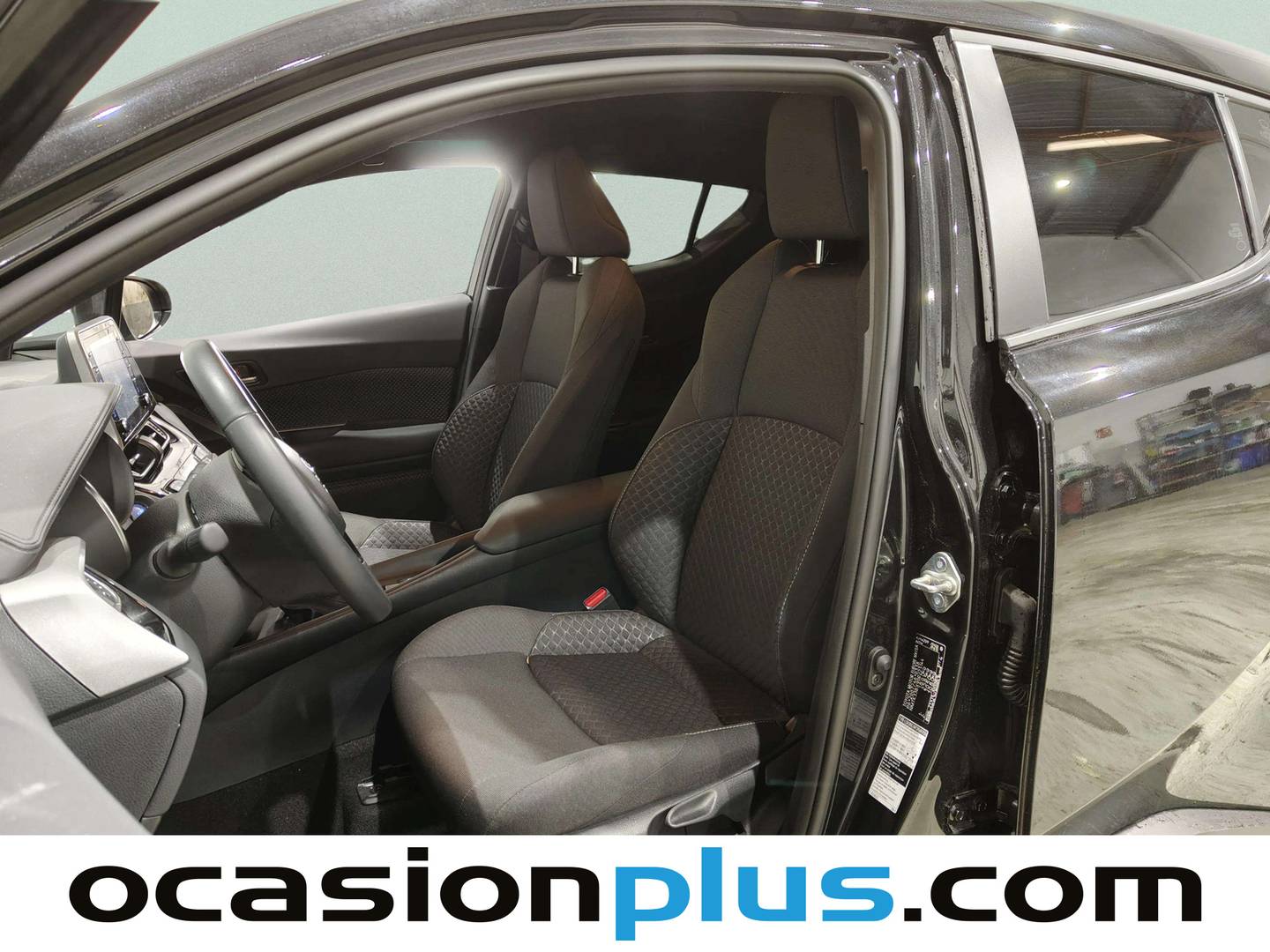 Foto asientos delanteros Toyota C-HR Toyota C-HR 1.8 125H Active (122 CV)