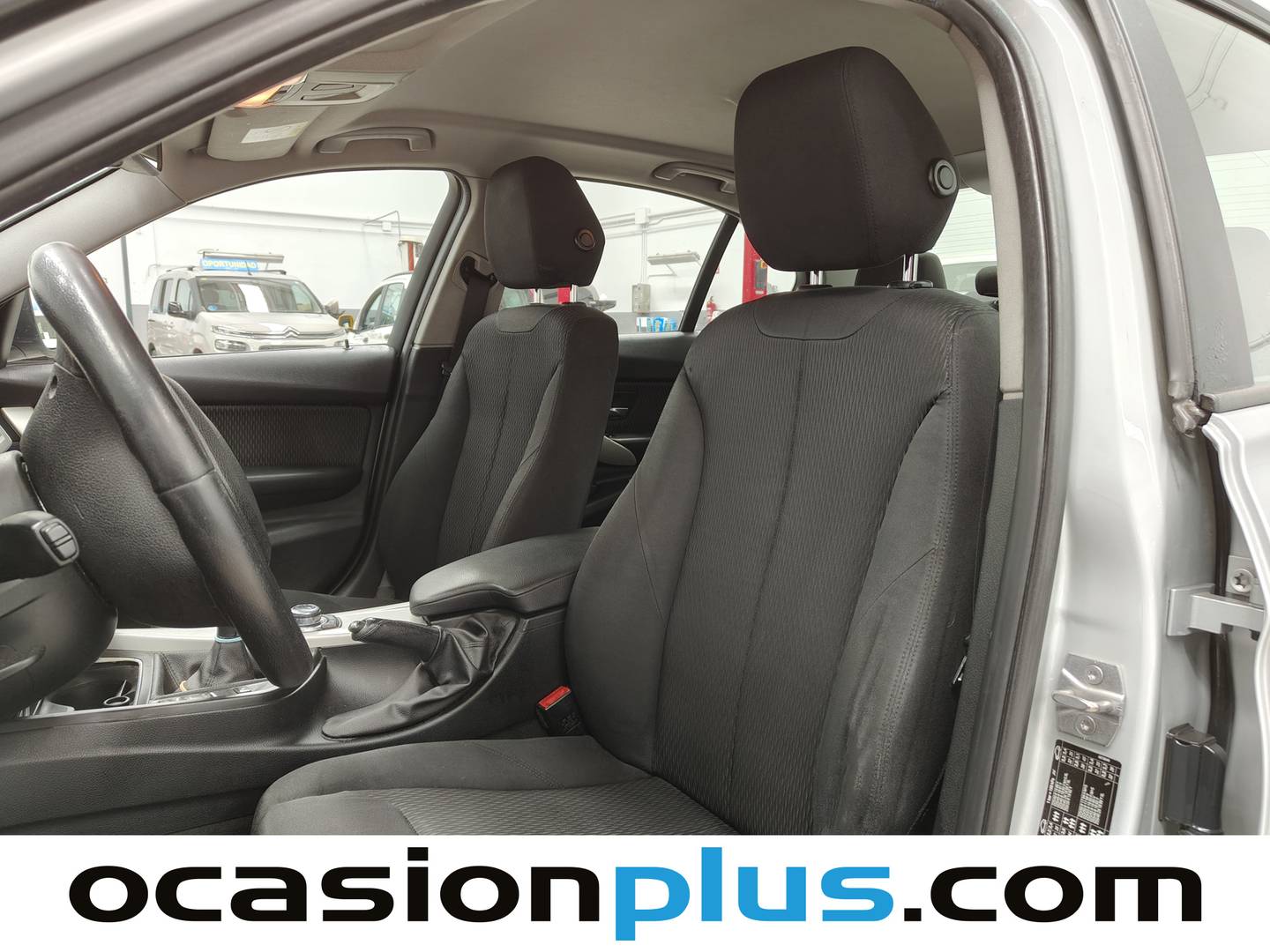 Foto asientos delanteros BMW Serie 3 BMW Serie 3 318d (150 CV)