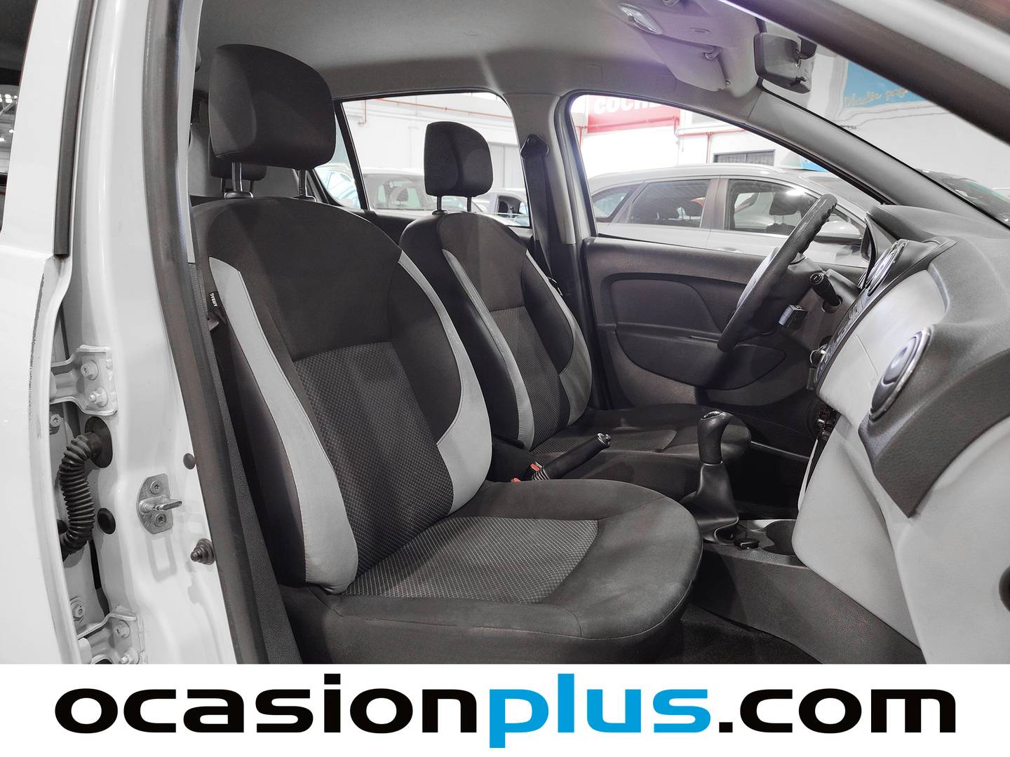Dacia Sandero Dacia Sandero 1.2 Ambiance (75 CV) gasolina