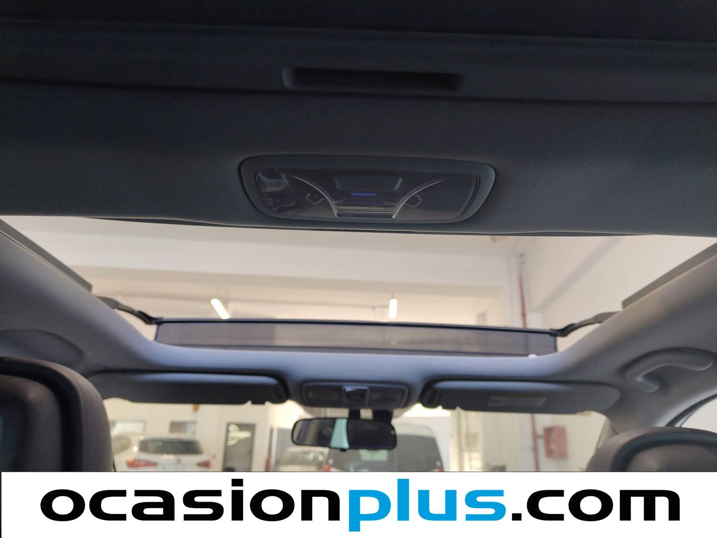 Extras y acabados del Hyundai ix35 Hyundai ix35 1.6 GDi Tecno Sky 4x2 (135 CV)