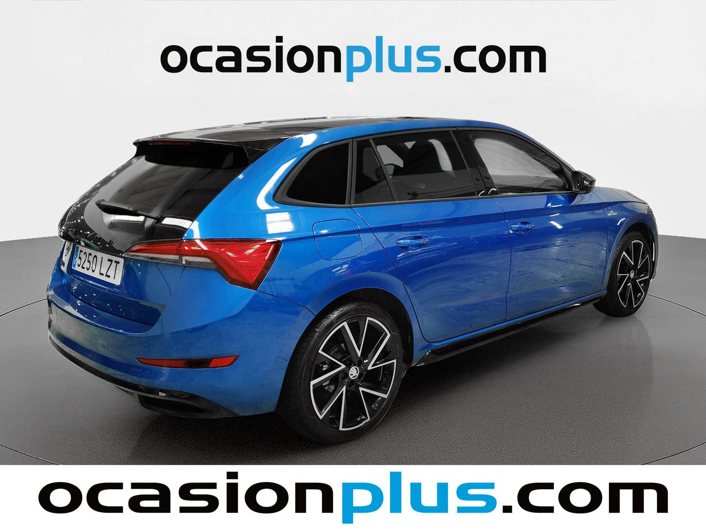 Foto trasera Skoda Scala Skoda Scala 1.5 TSI Montecarlo (150 CV) derecha