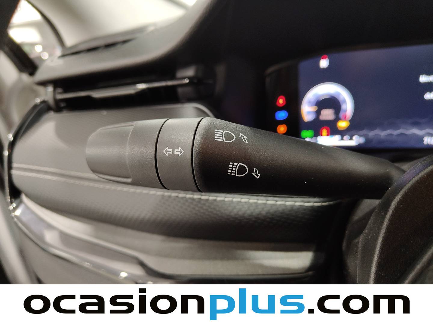 Foto Jeep Compass Jeep Compass 1.3 Gse Night Eagle FWD MT (130 CV)