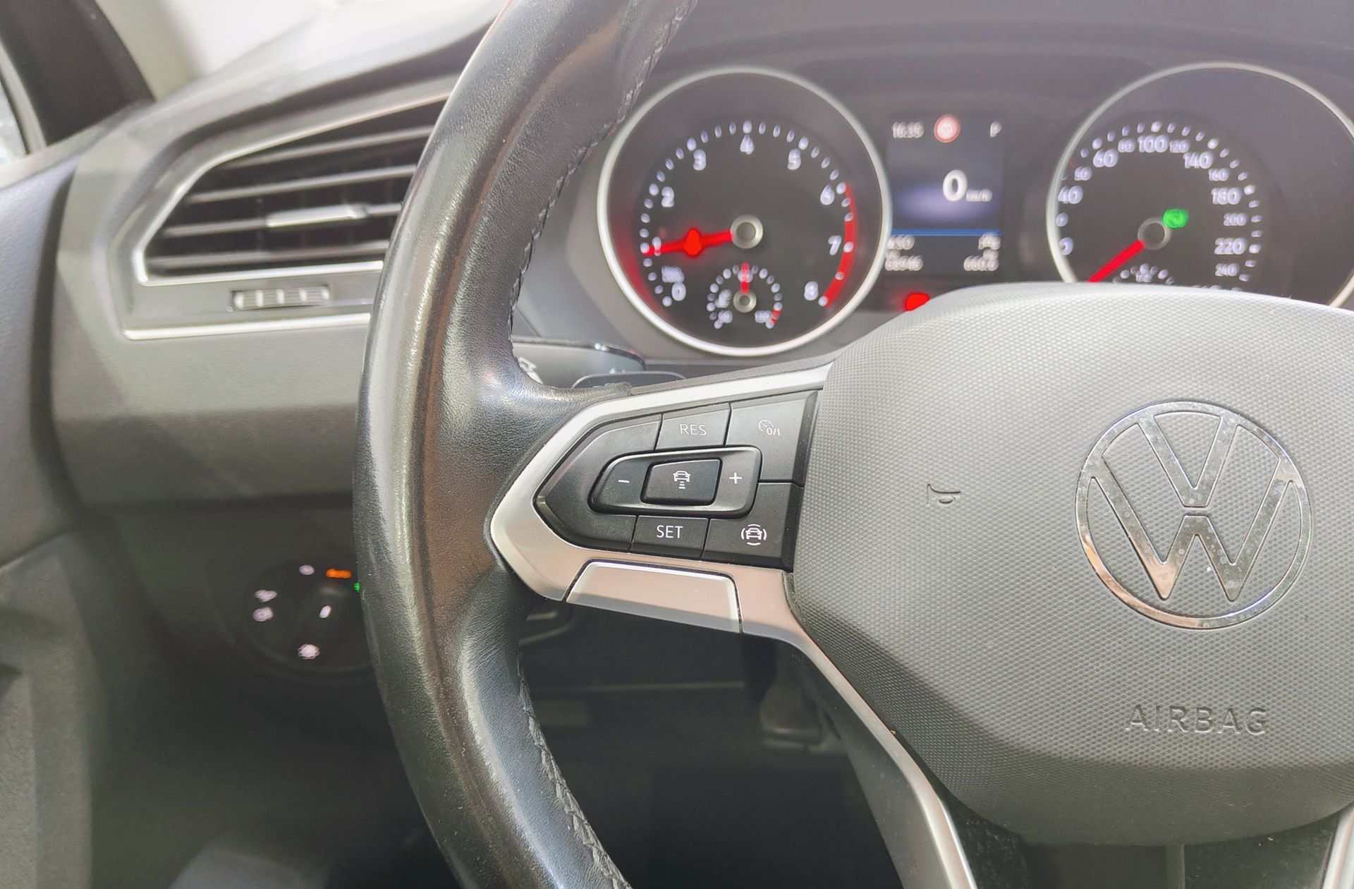 Volkswagen Tiguan Life 1.5 TSI DSG - foto 30