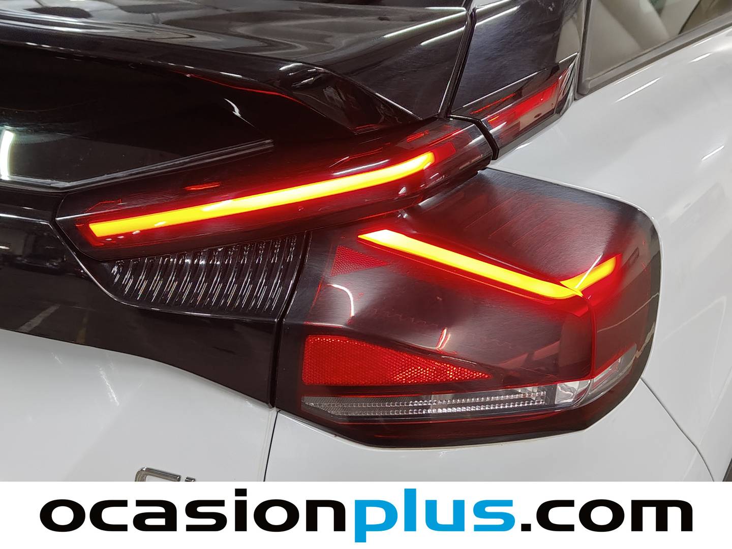 Foto Citroën C4 Citroen C4 PureTech 130 S&S Plus (131 CV)