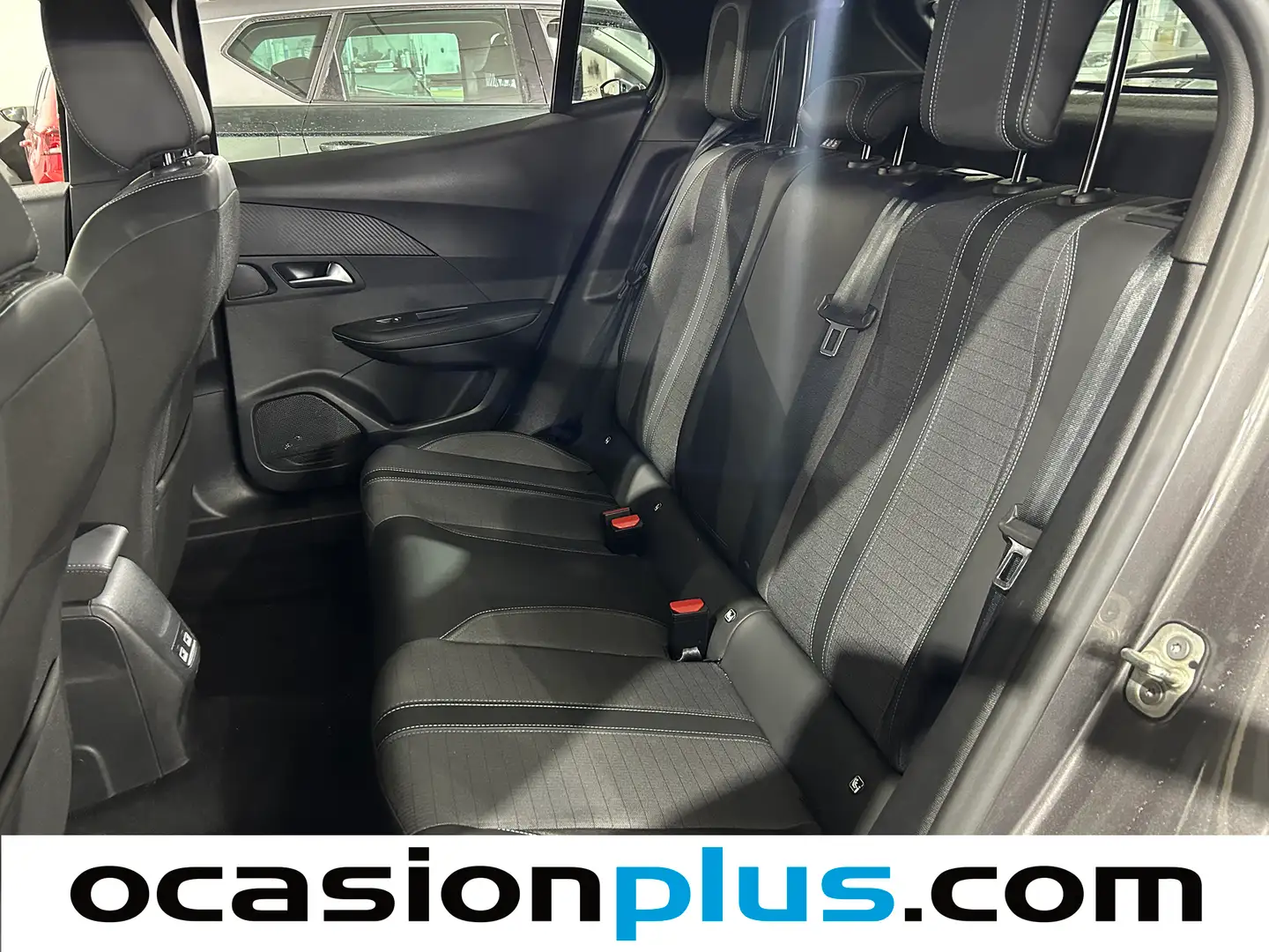 Foto Peugeot 2008 Peugeot 2008 PureTech 100 S&S Allure  (100 CV)