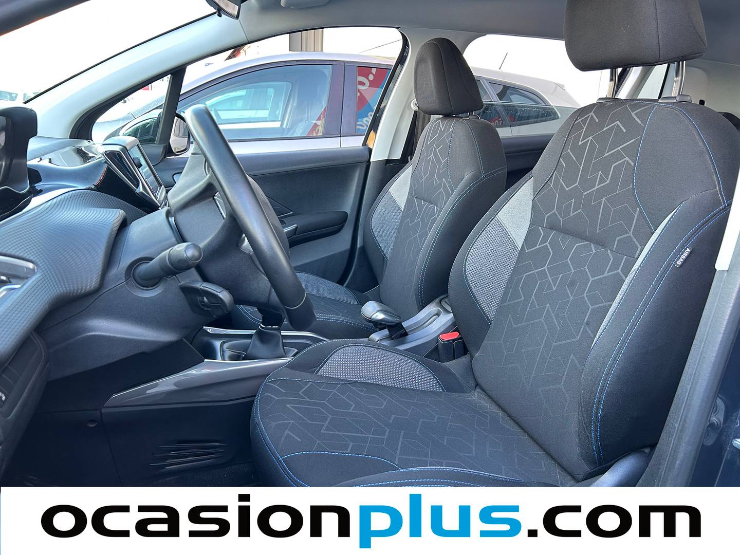 Foto Peugeot 2008 Peugeot 2008 PureTech 82 Style (82 CV)