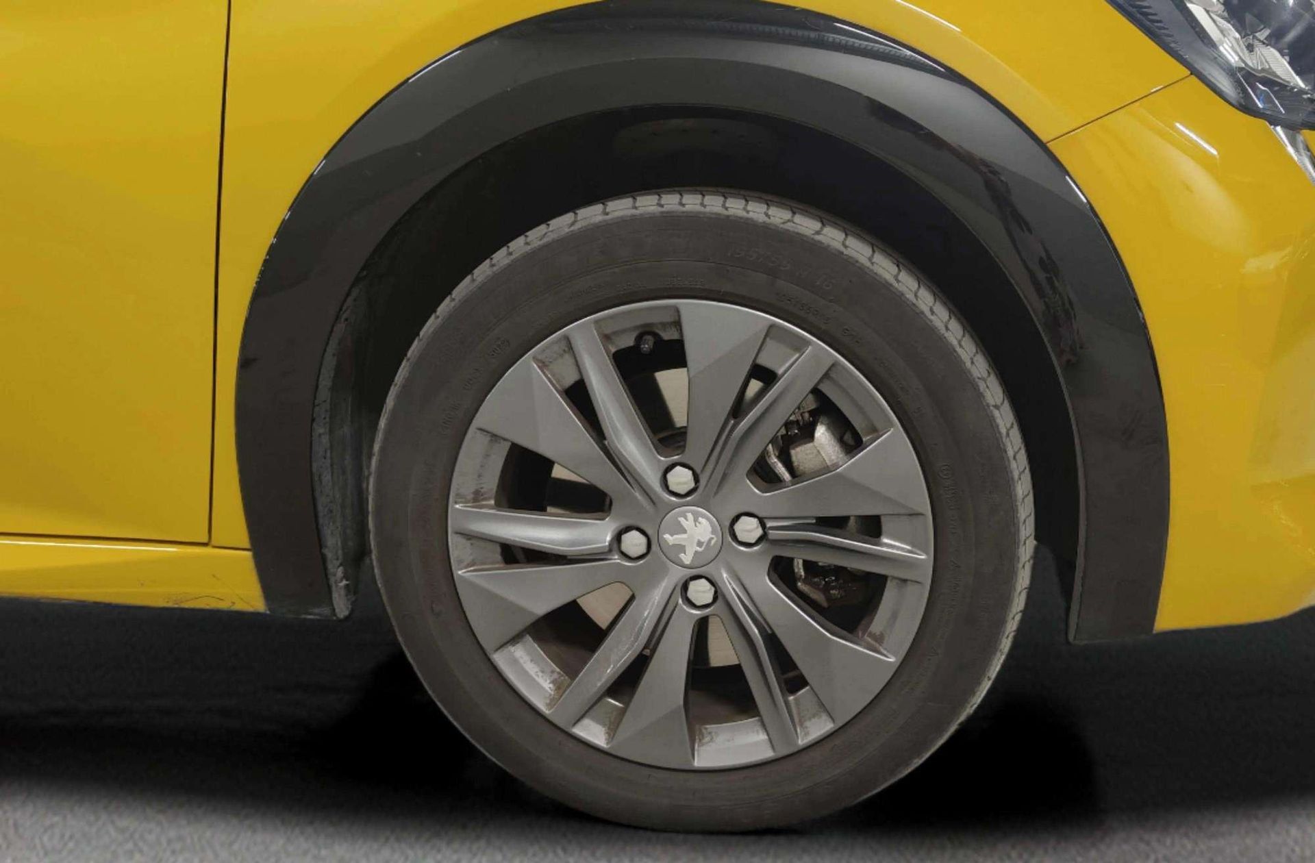 Peugeot 208 Eléctrico Allure Pack - foto 39
