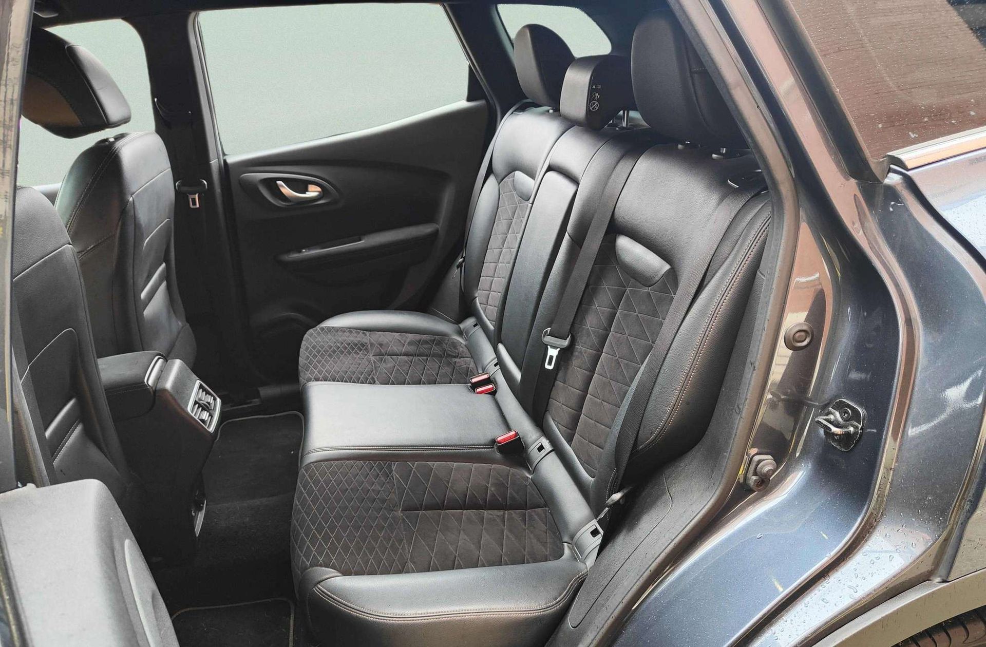 Renault Kadjar Black Edition TCe EDC GPF - foto 15